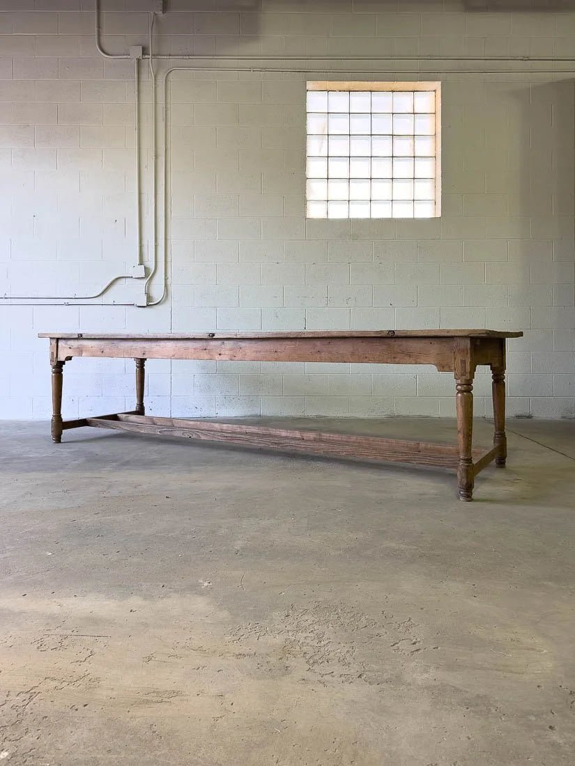 19th century English pine country house dining table 10' - House on Horizon