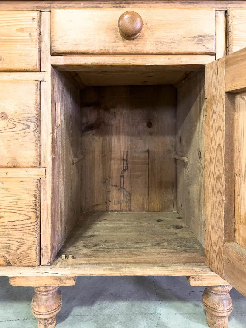 19th century English pine sideboard or buffet - House on Horizon