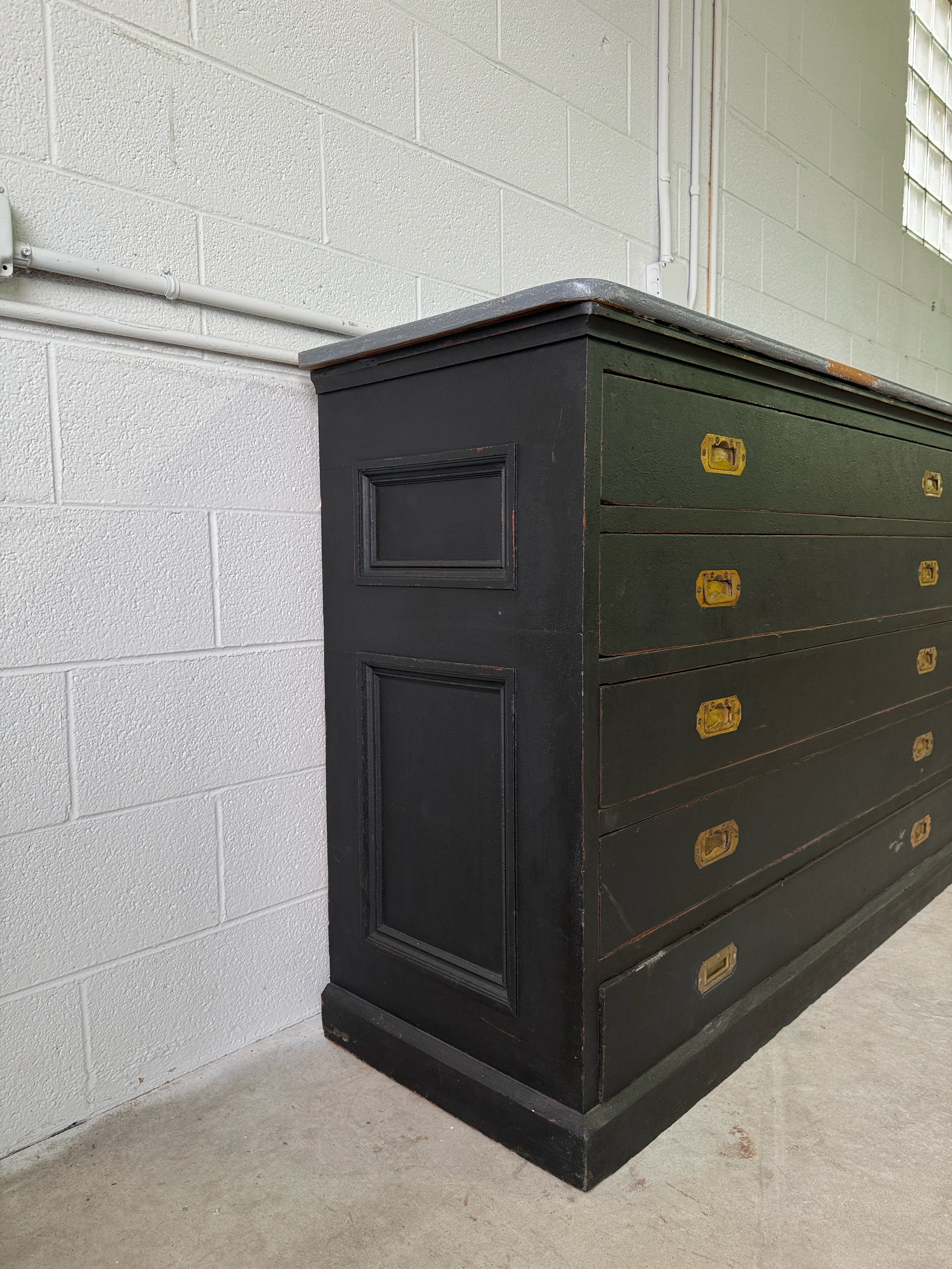 Monumental antique bank of 10 drawers with brass campaign handles
