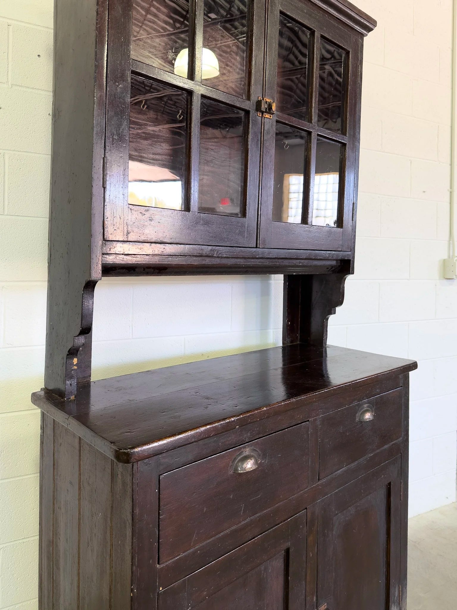 Scumbled pine hutch with wavy glass