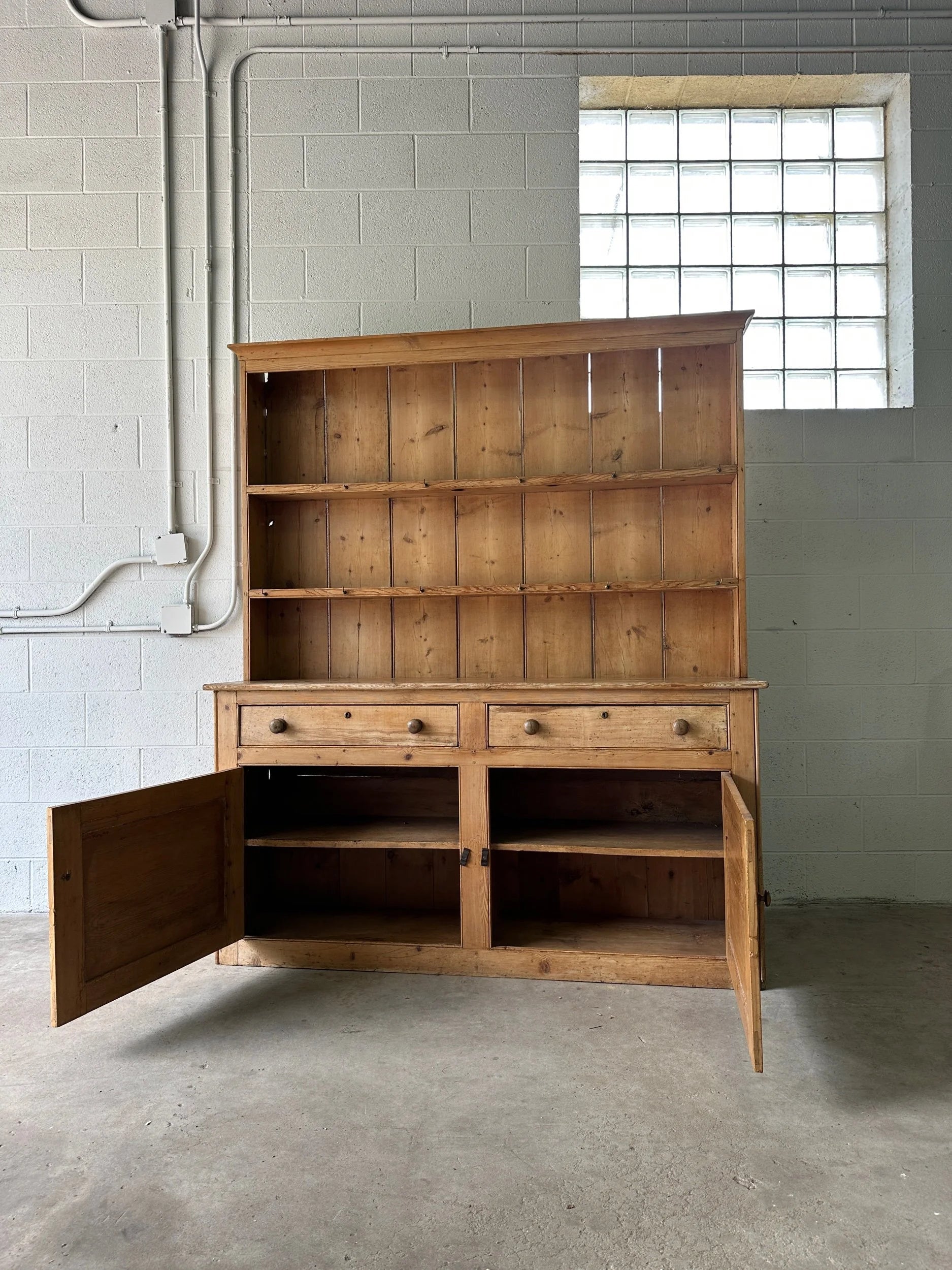 Antique pine kitchen dresser
