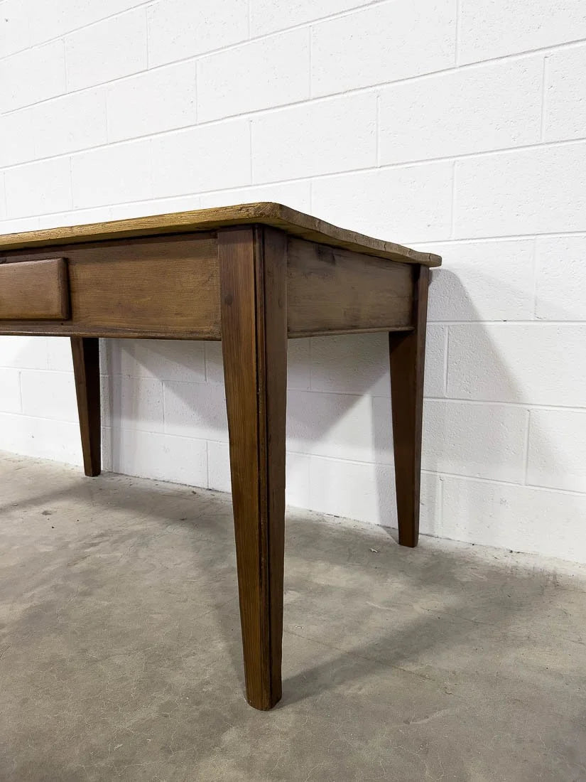 Darling English antique kitchen table with cutlery drawer