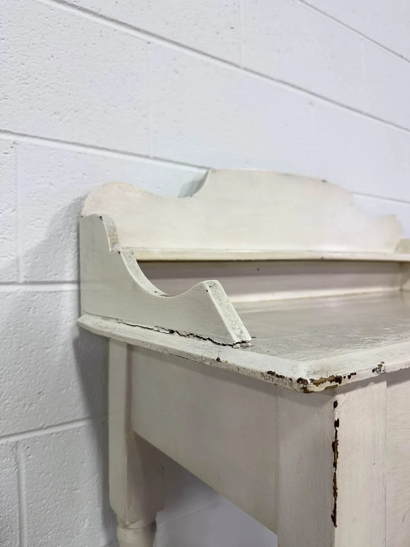 Painted English washstand