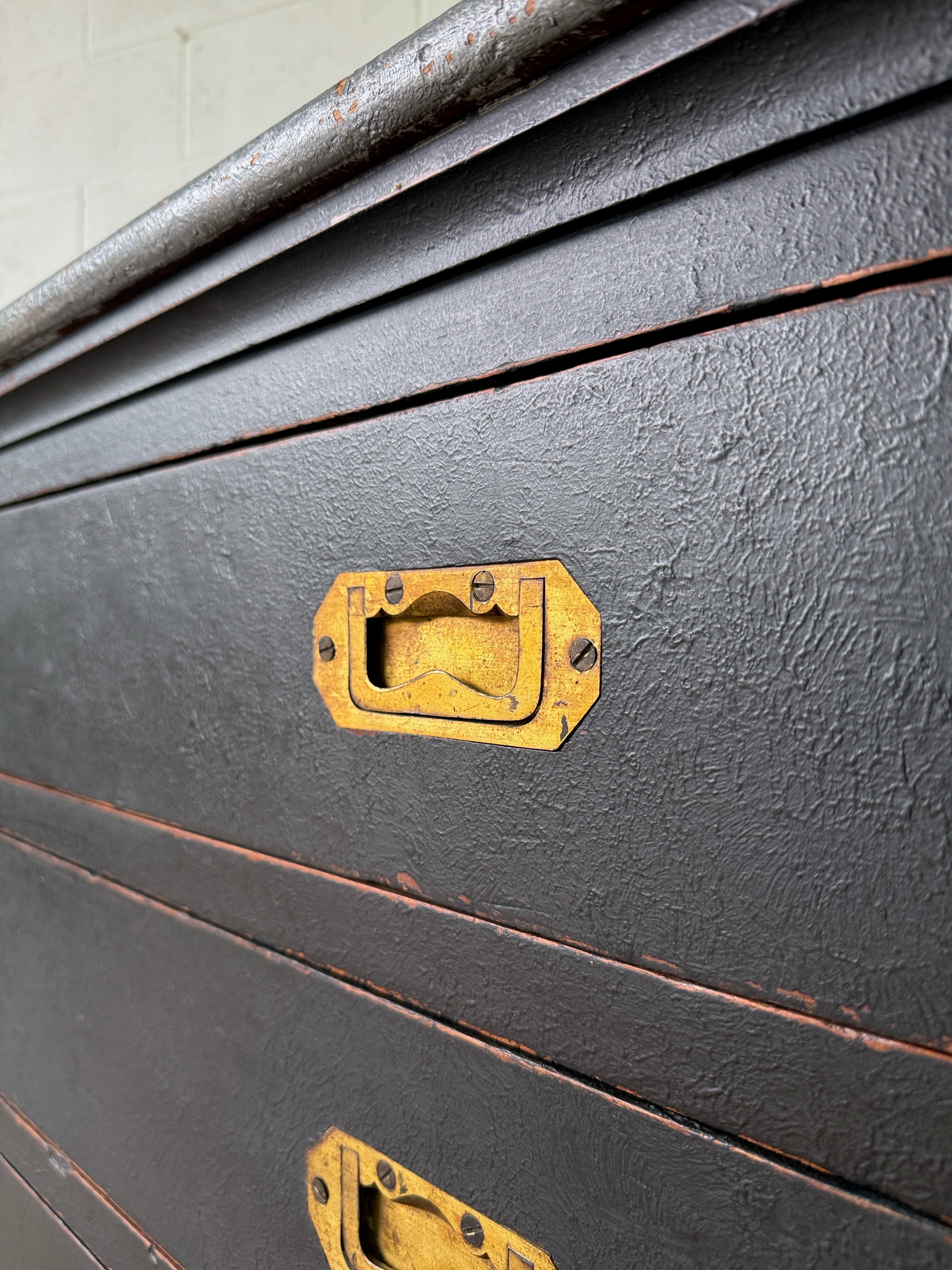 Monumental antique bank of 10 drawers with brass campaign handles