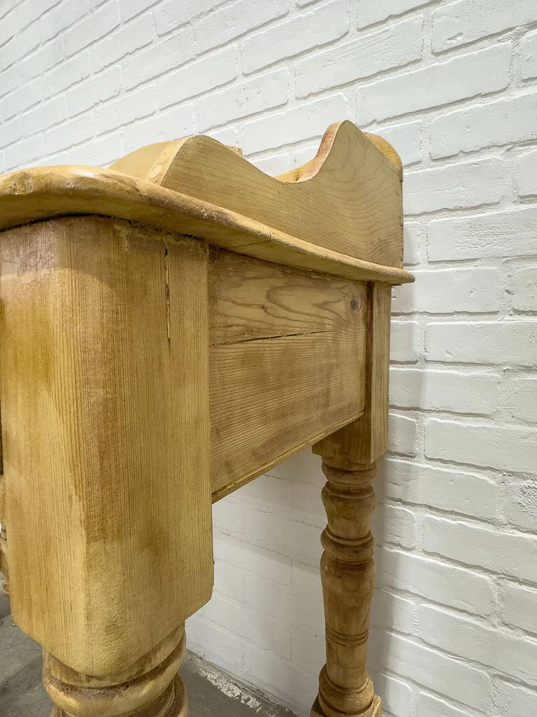 Victorian pine washstand