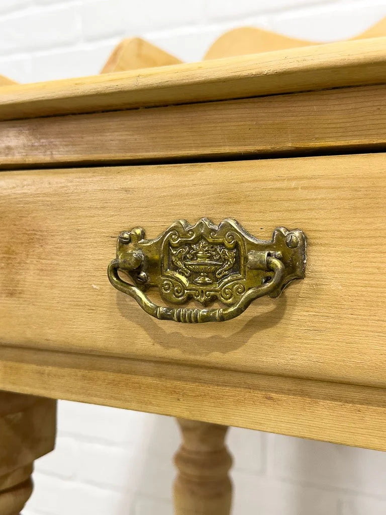 Victorian pine washstand