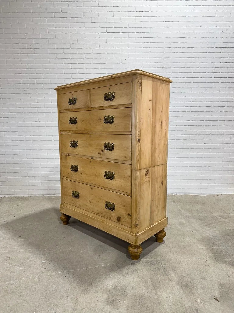 Substantial set of antique pine drawers