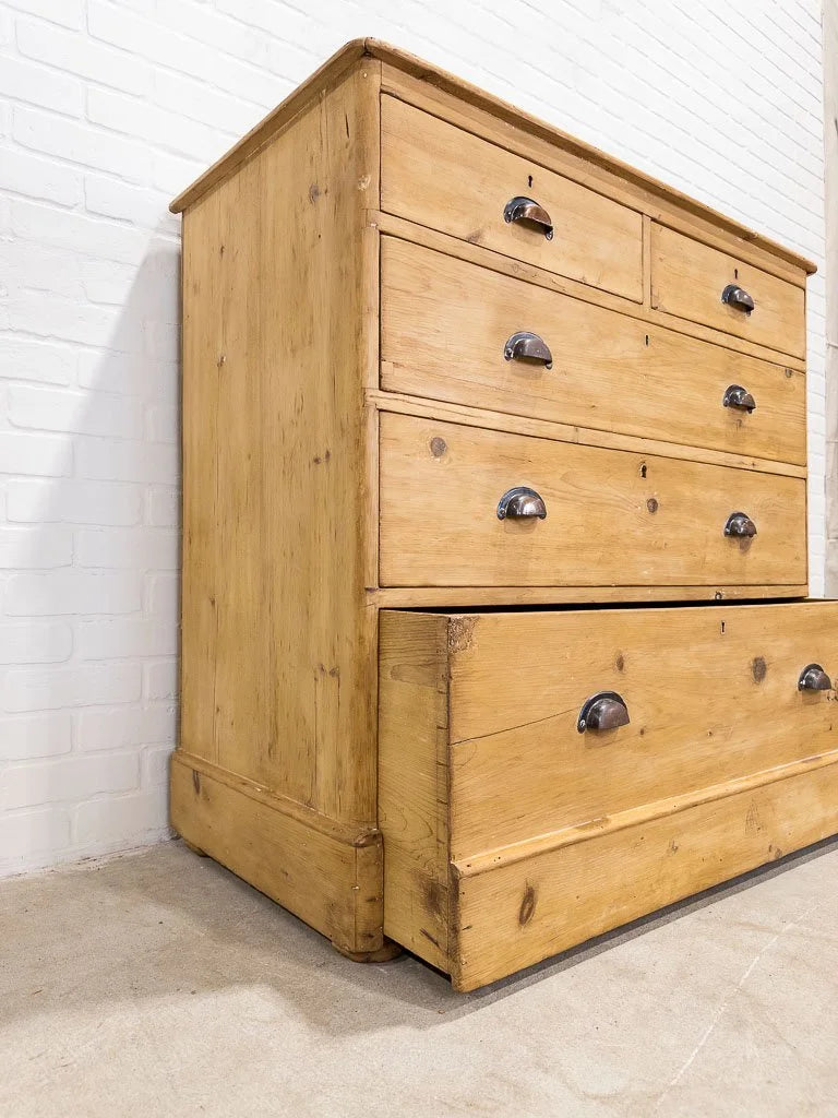 Victorian pine drawers with pull handles
