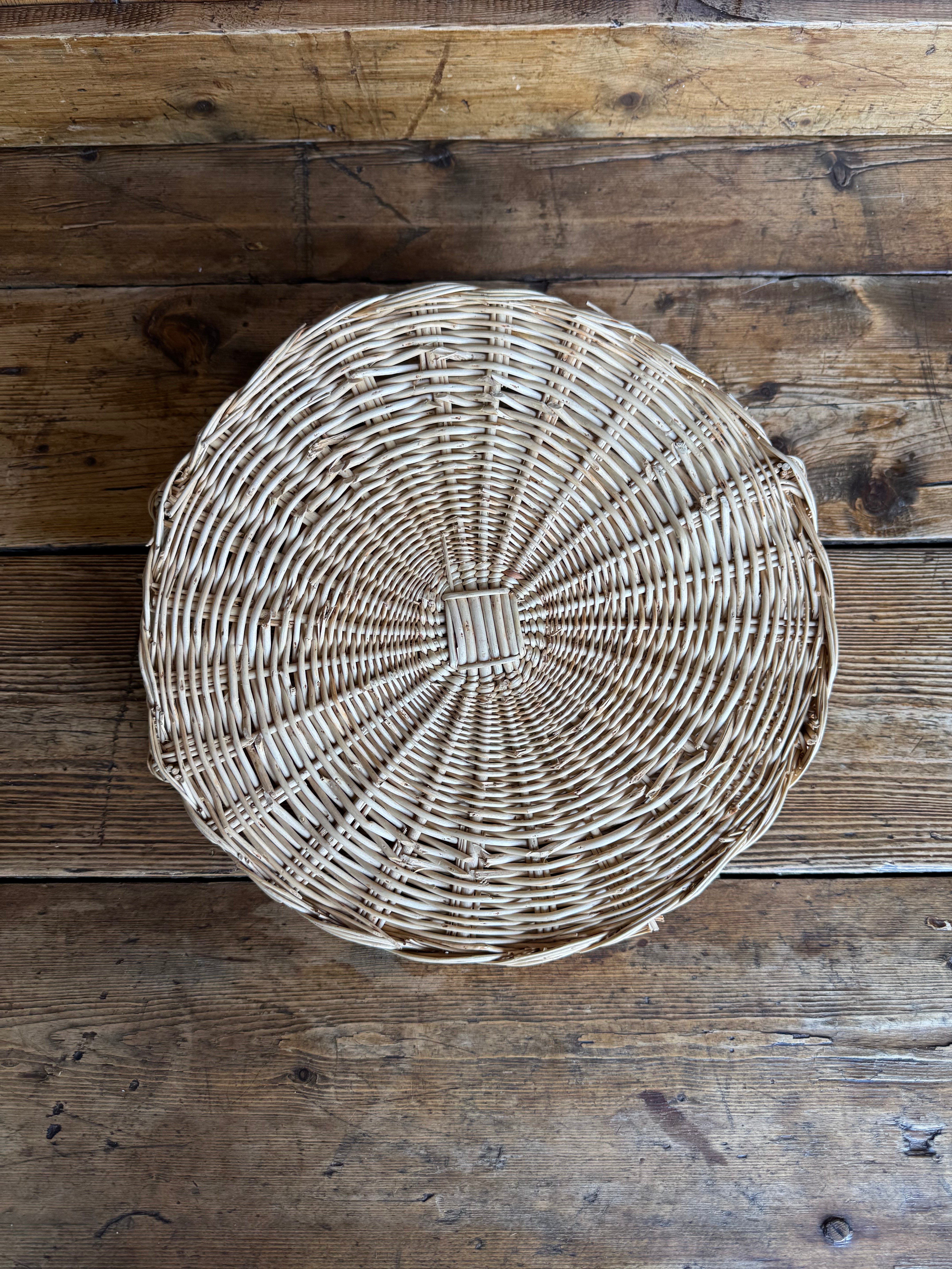 Vintage woven tray with handles