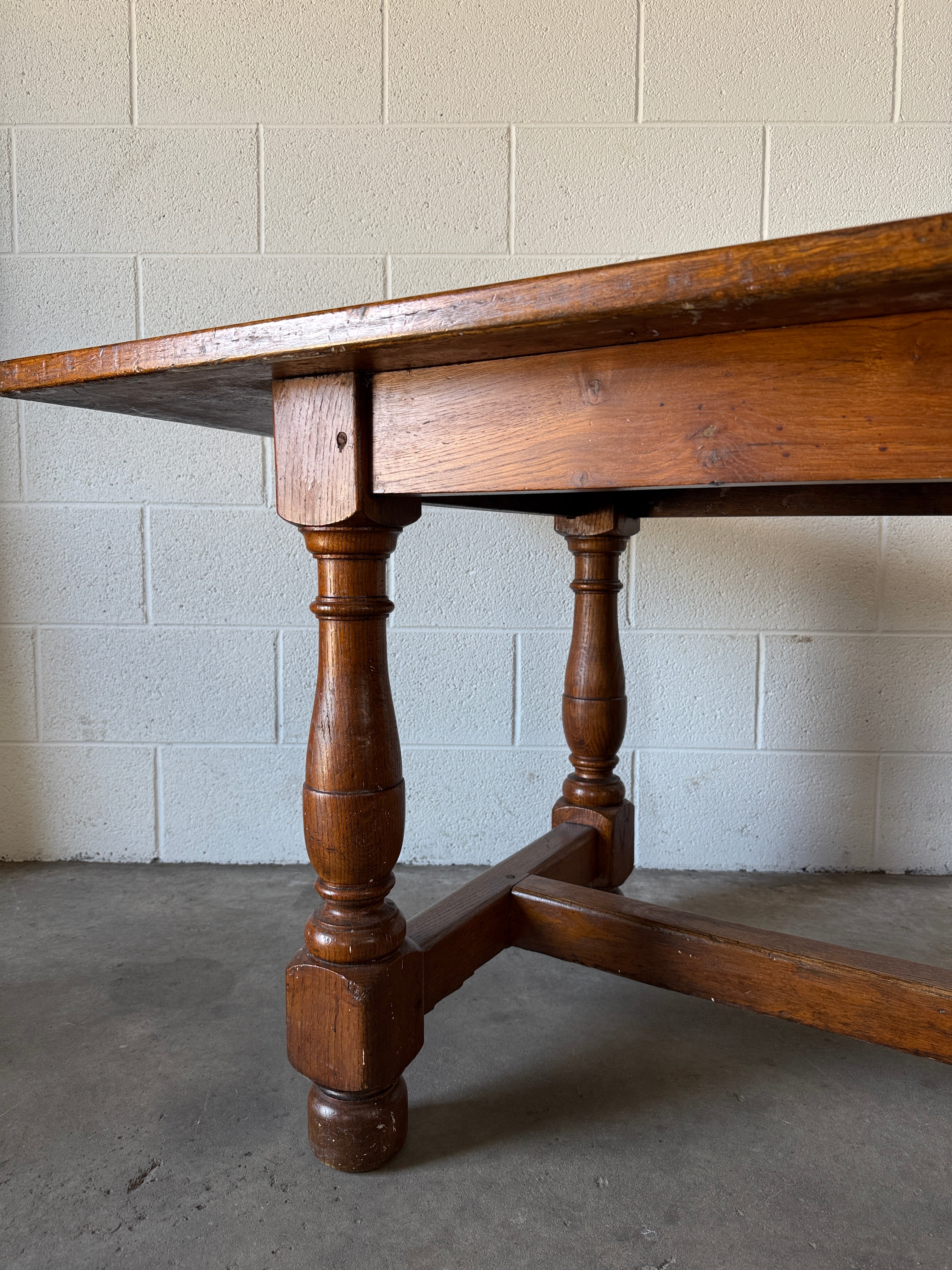English Antique Server