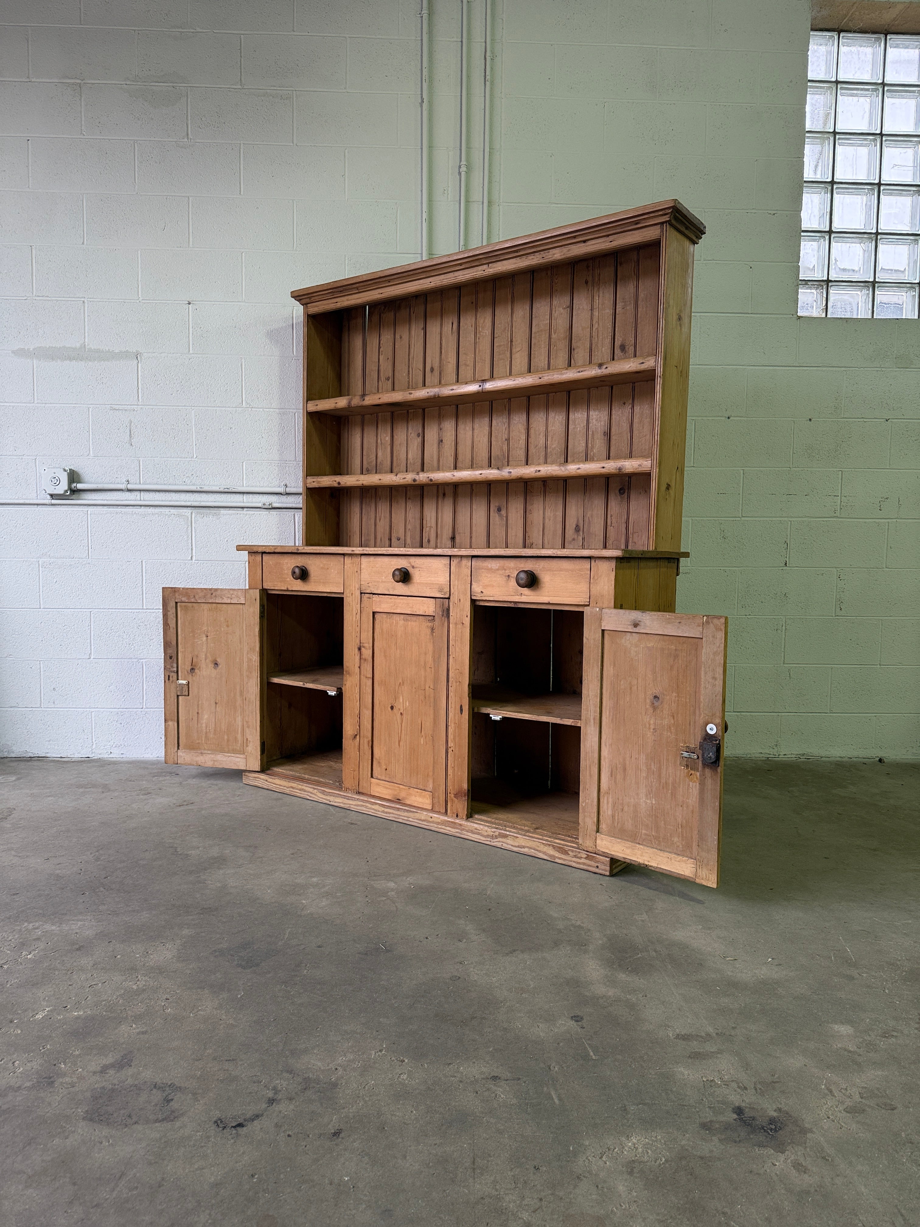 Petite antique pine hutch