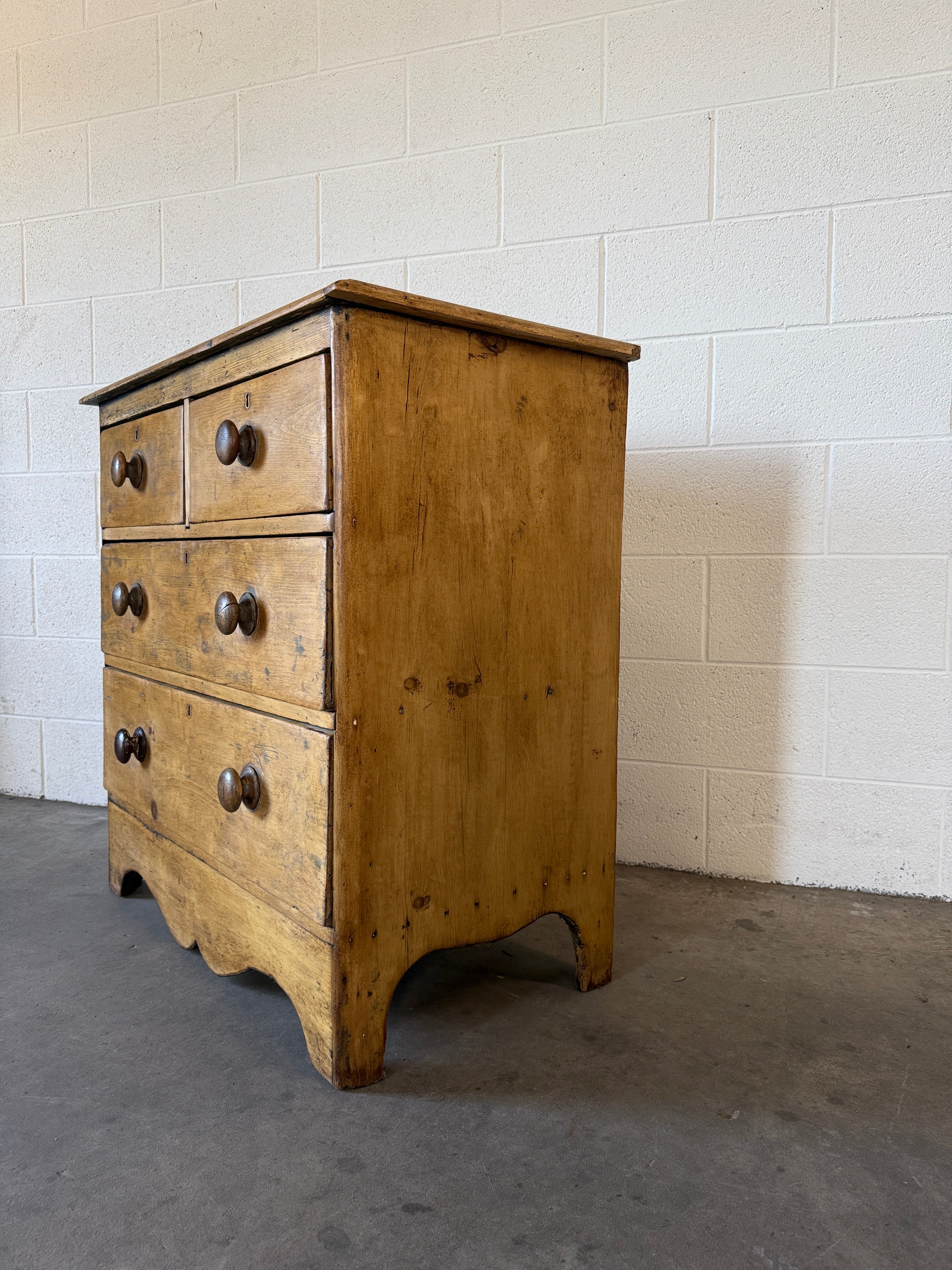 Victorian Pine Chest of Drawers with sweet scallop detail