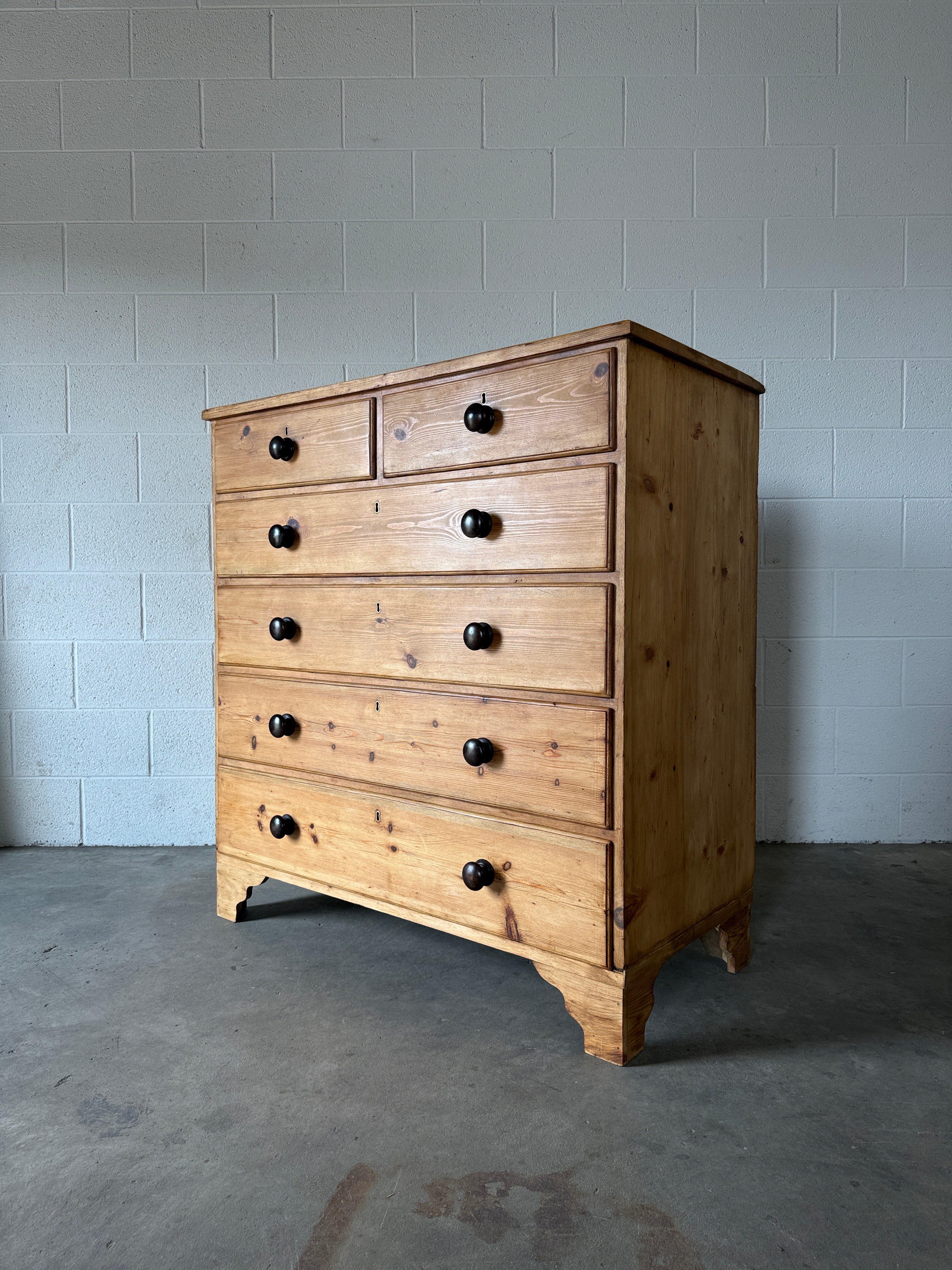 Antique Pine Chest of Drawers