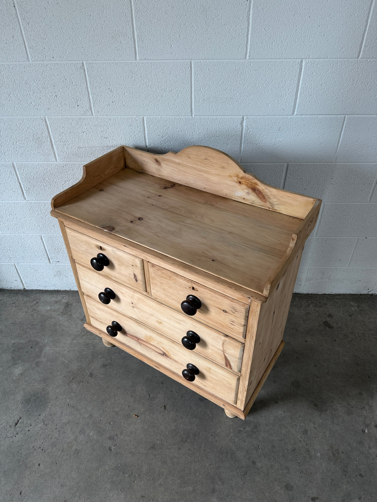 Petite blonde chest of drawers with key