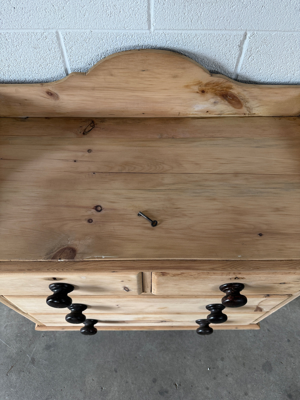 Petite blonde chest of drawers with key