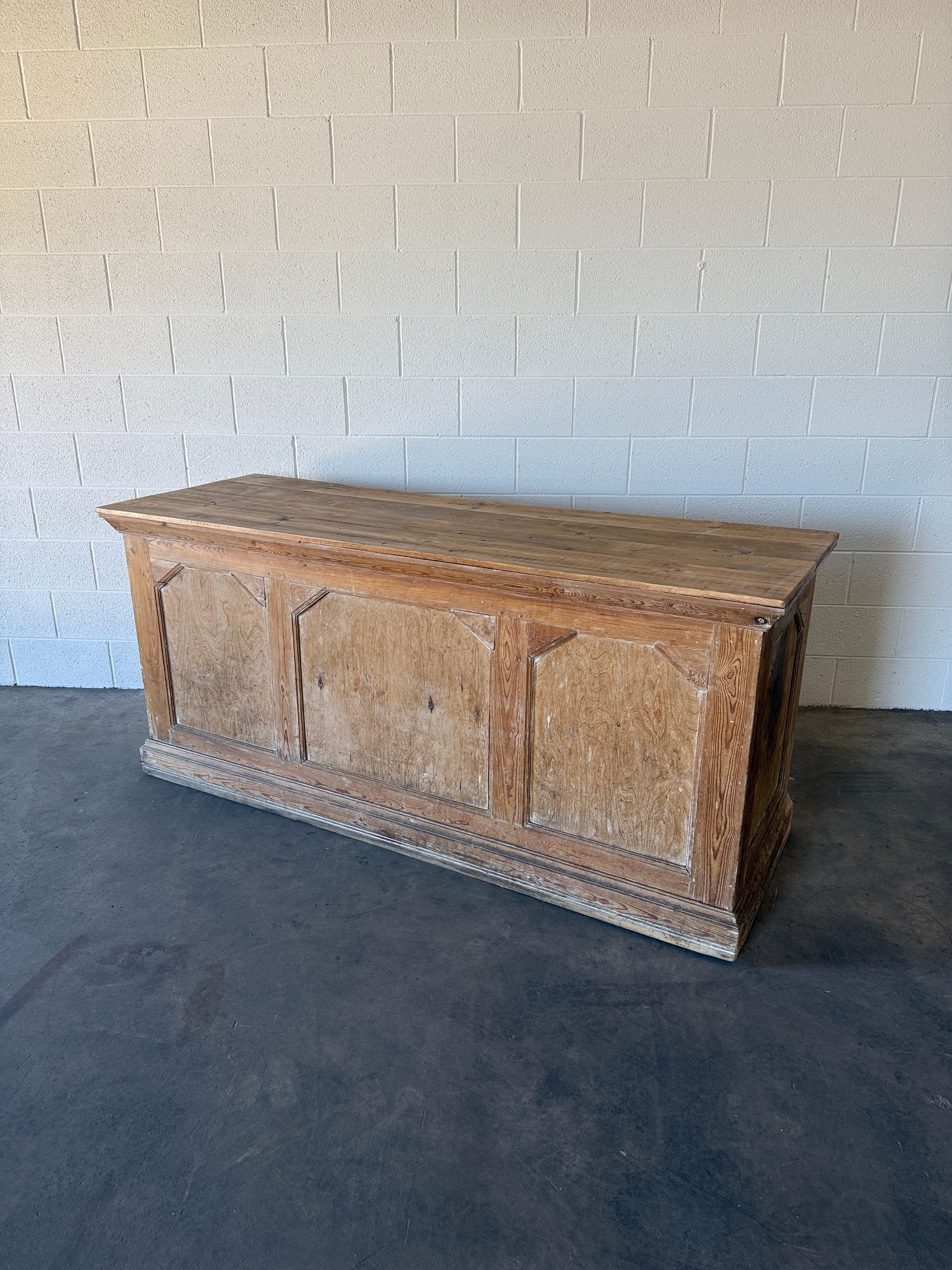 Pair of French counters
