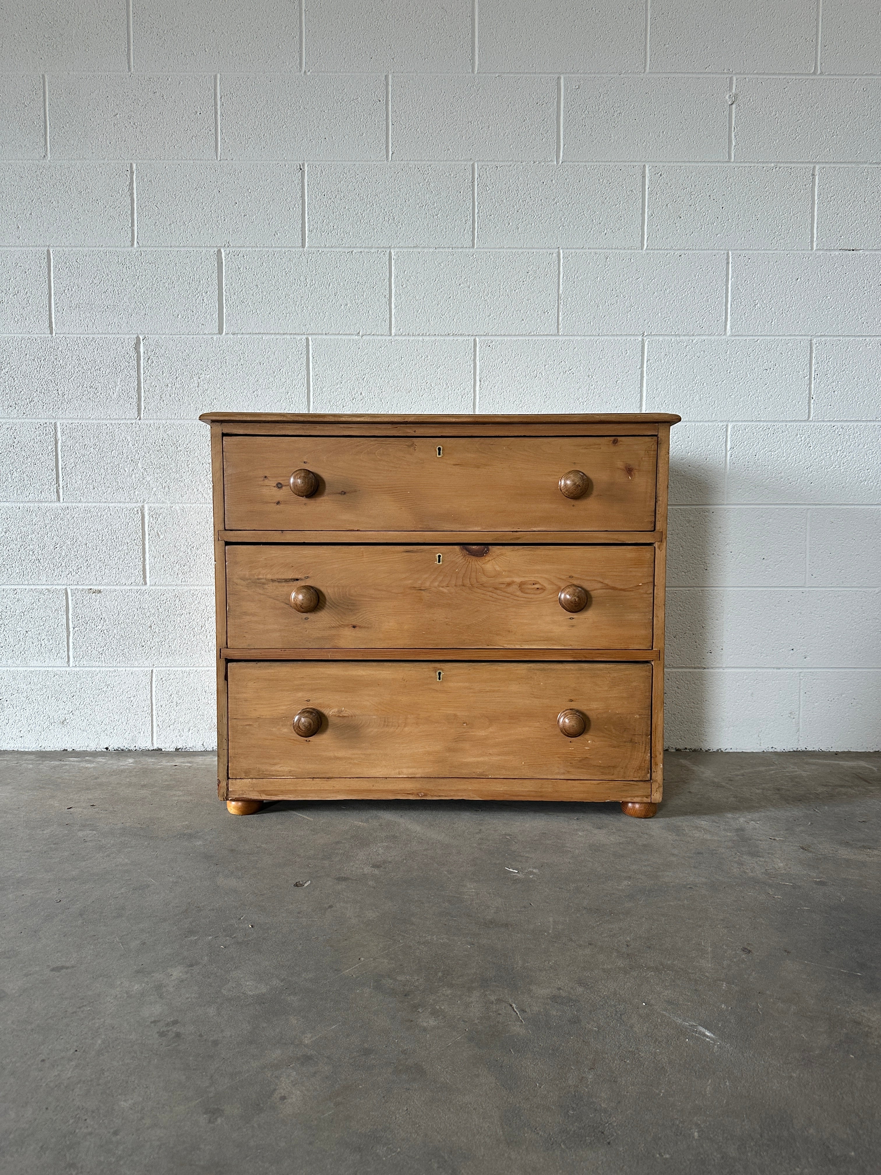 Small antique chest of drawers or nightstand