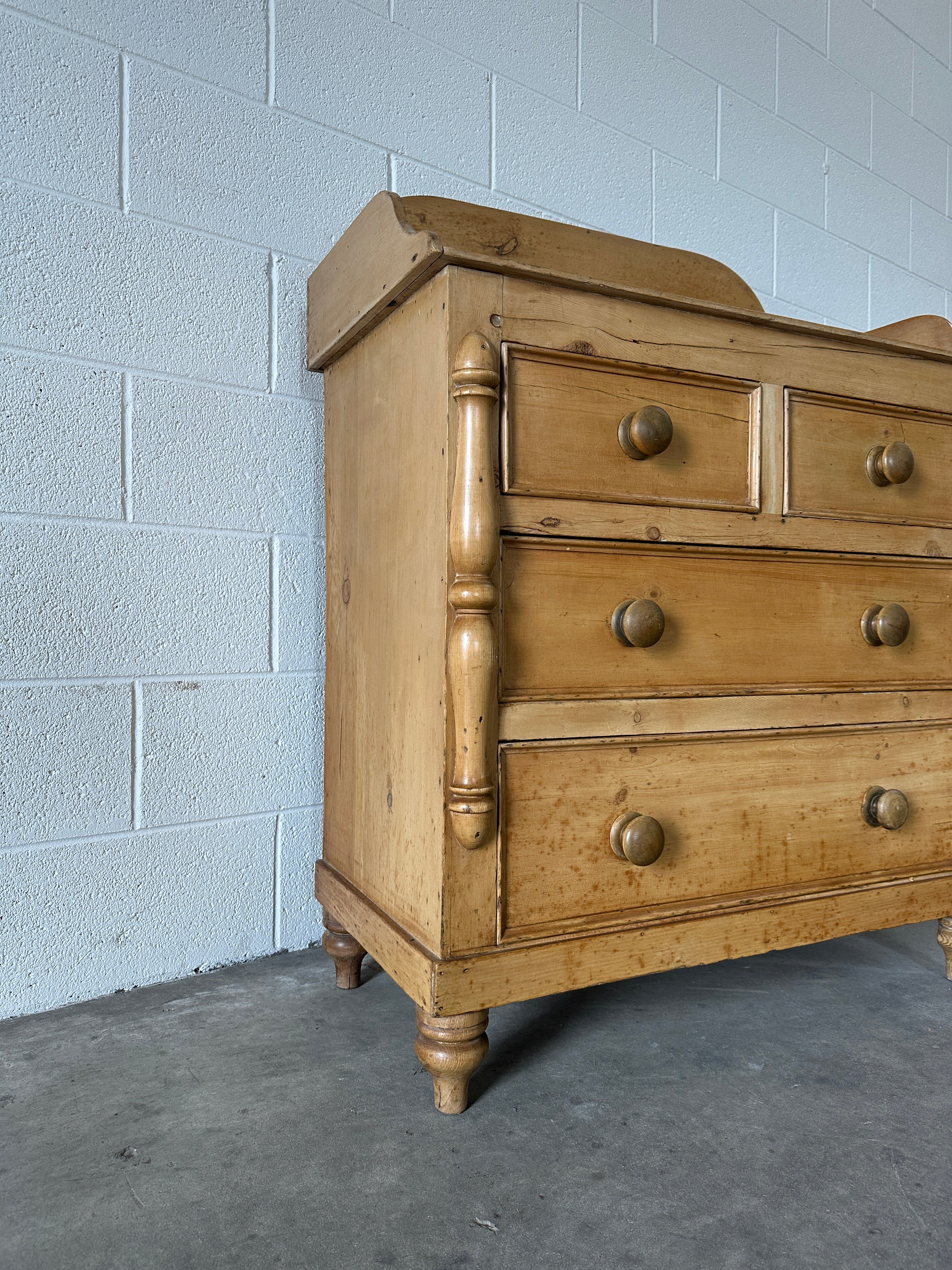 Small Cornish Dresser with Gallery Back