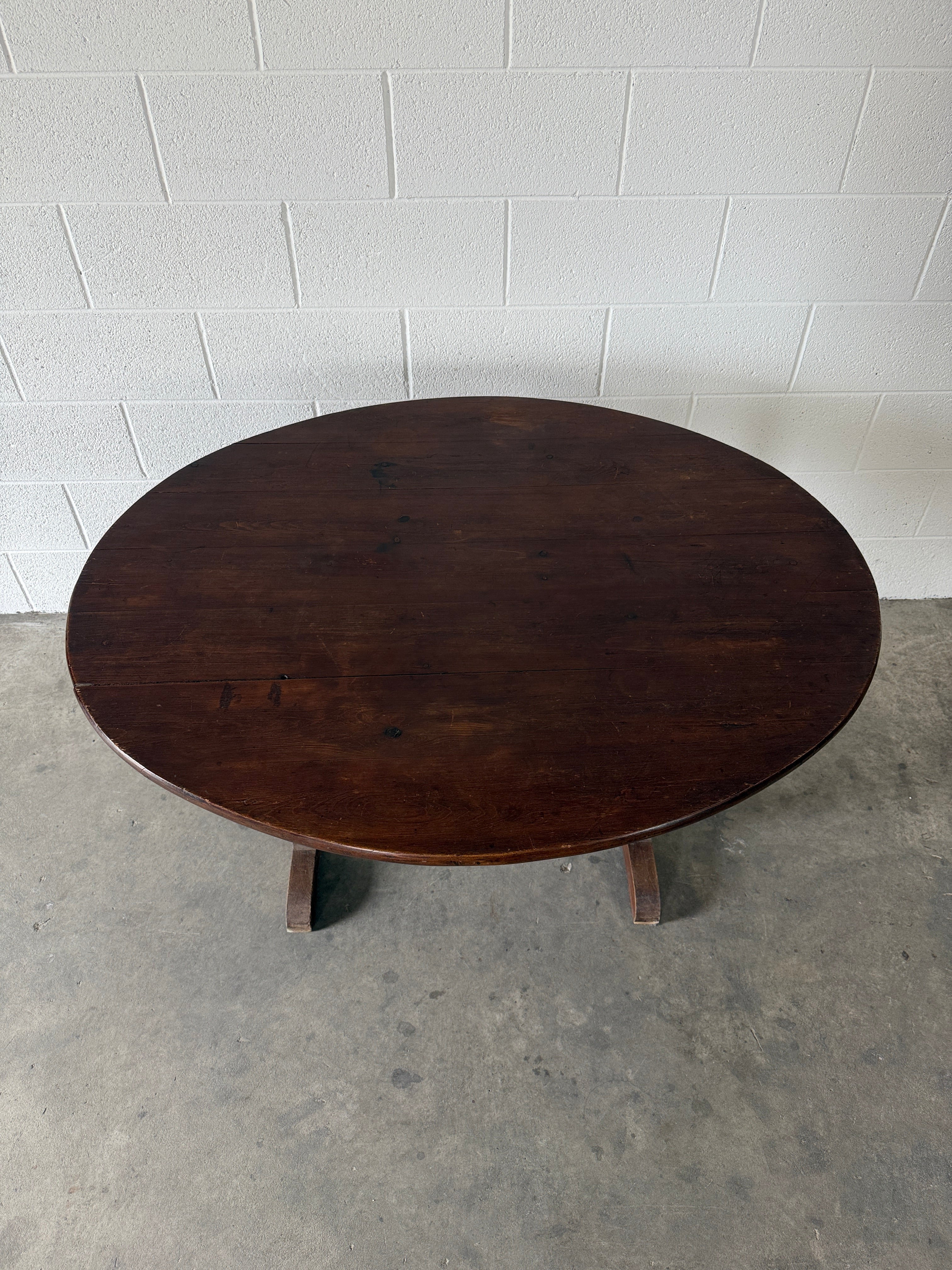 Antique French tilt‑top vendange table