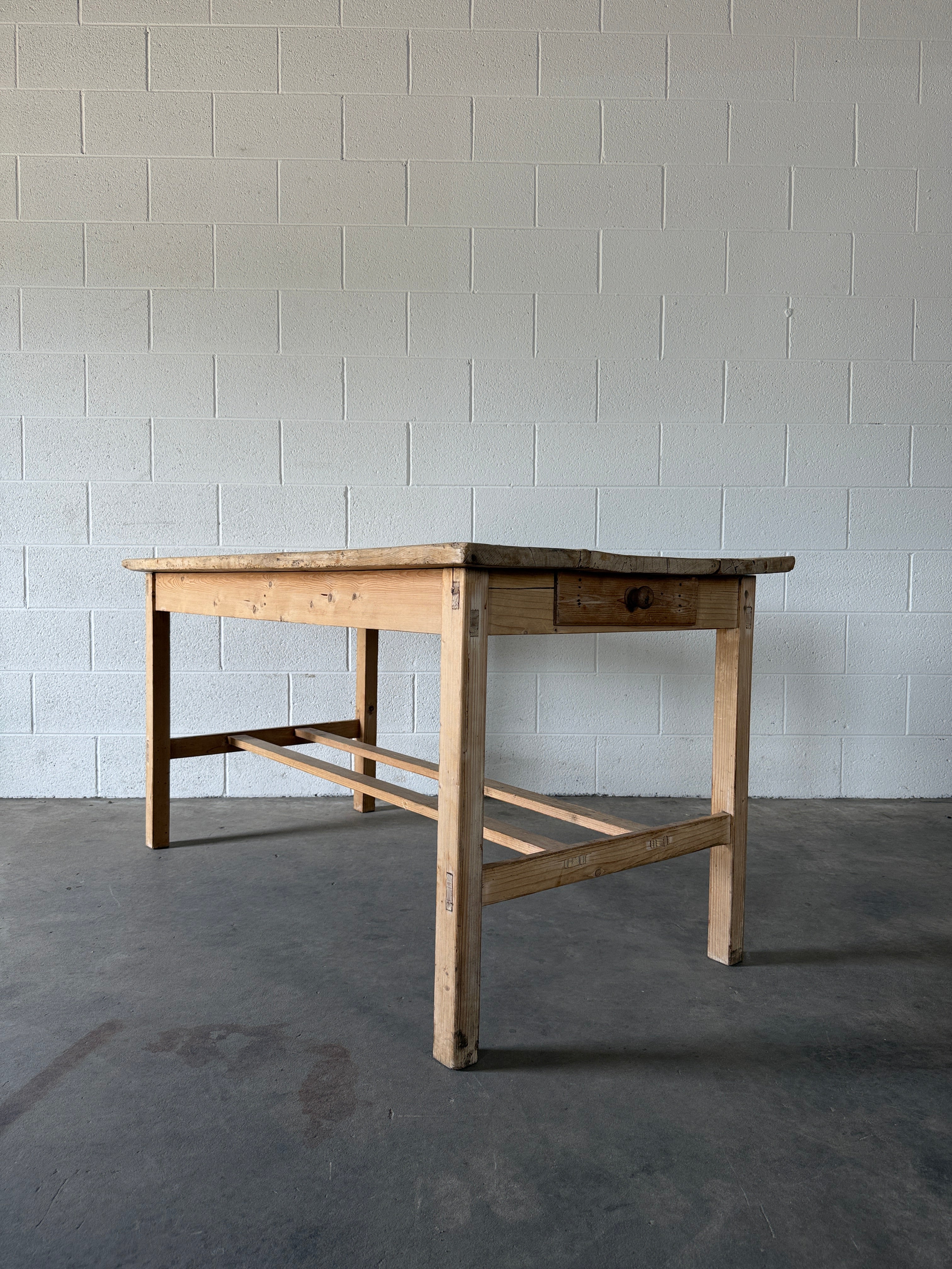 Victorian pine kitchen table with Irish double stretcher