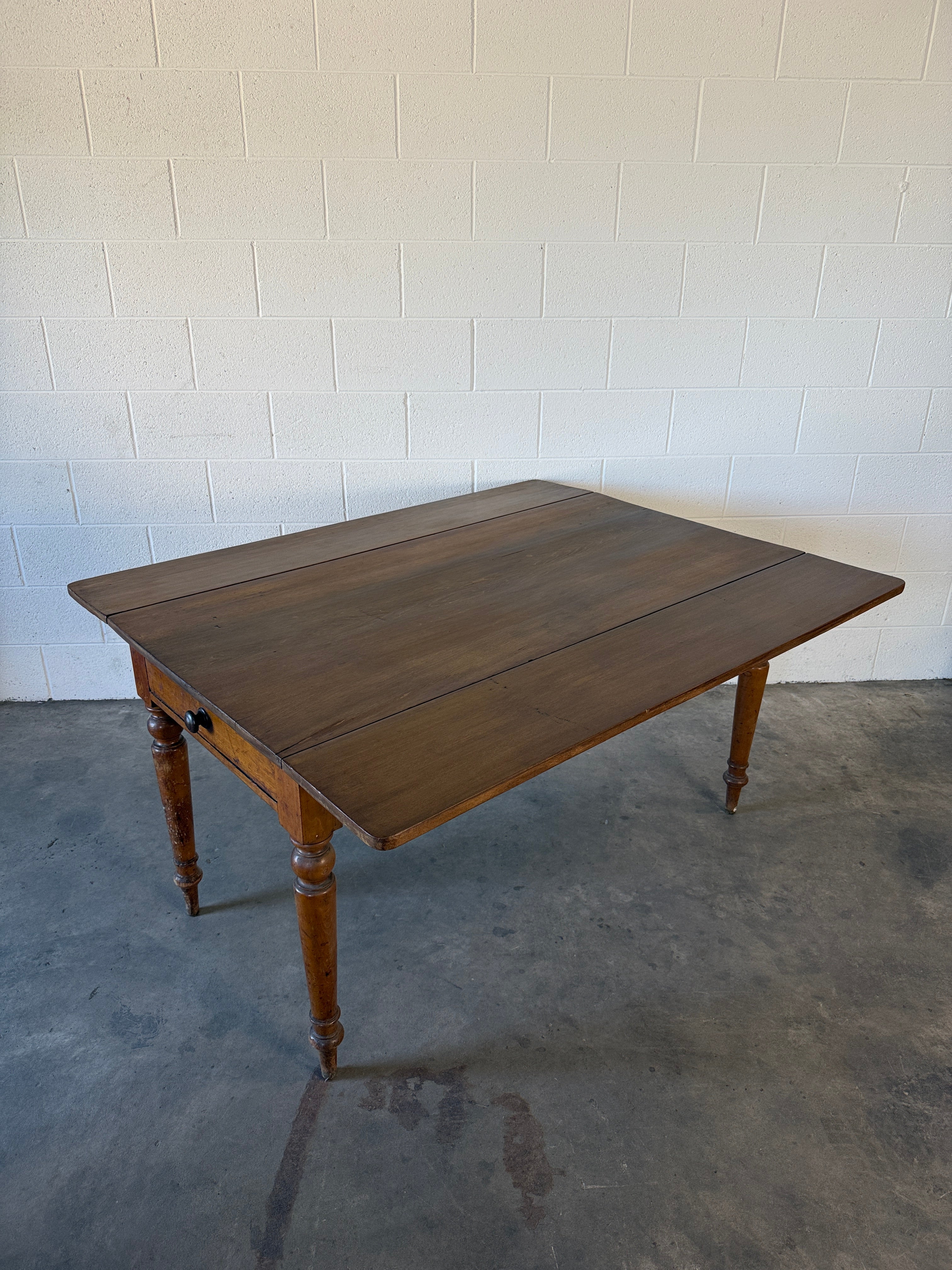 Simple English Antique Drop Leaf Table