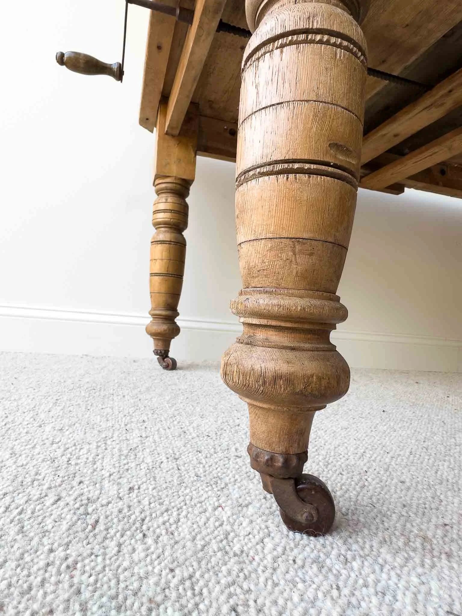 Extendable antique pine table