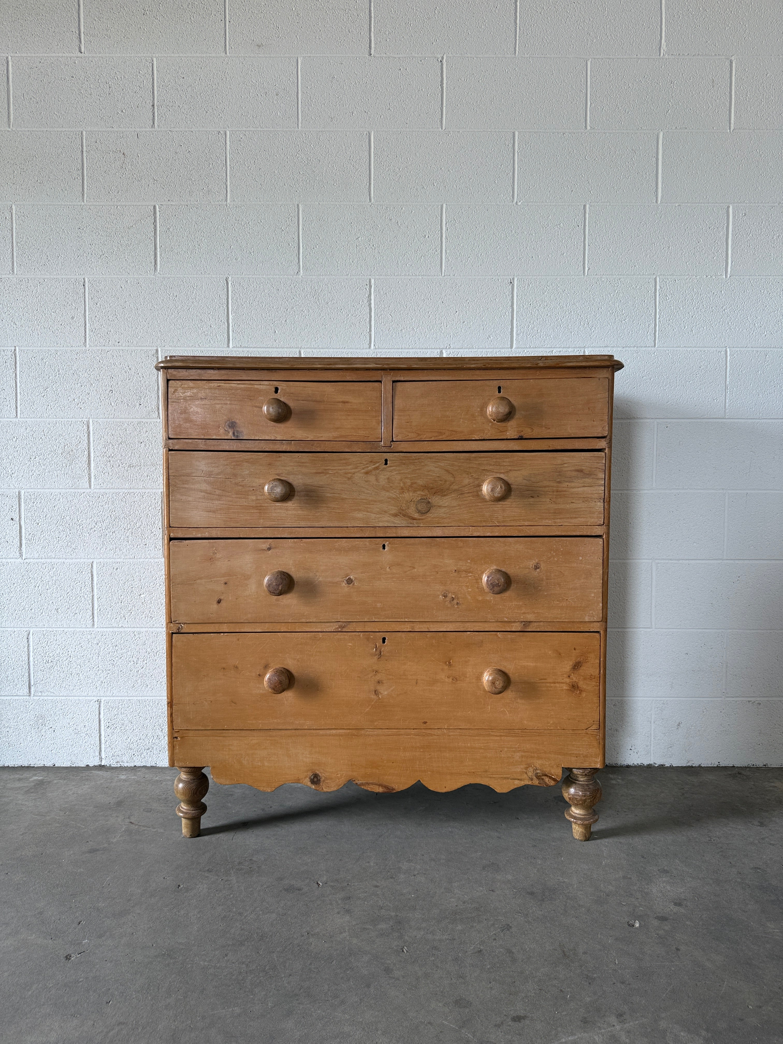 Victorian Pine Chest of Drawers on Turned Feet