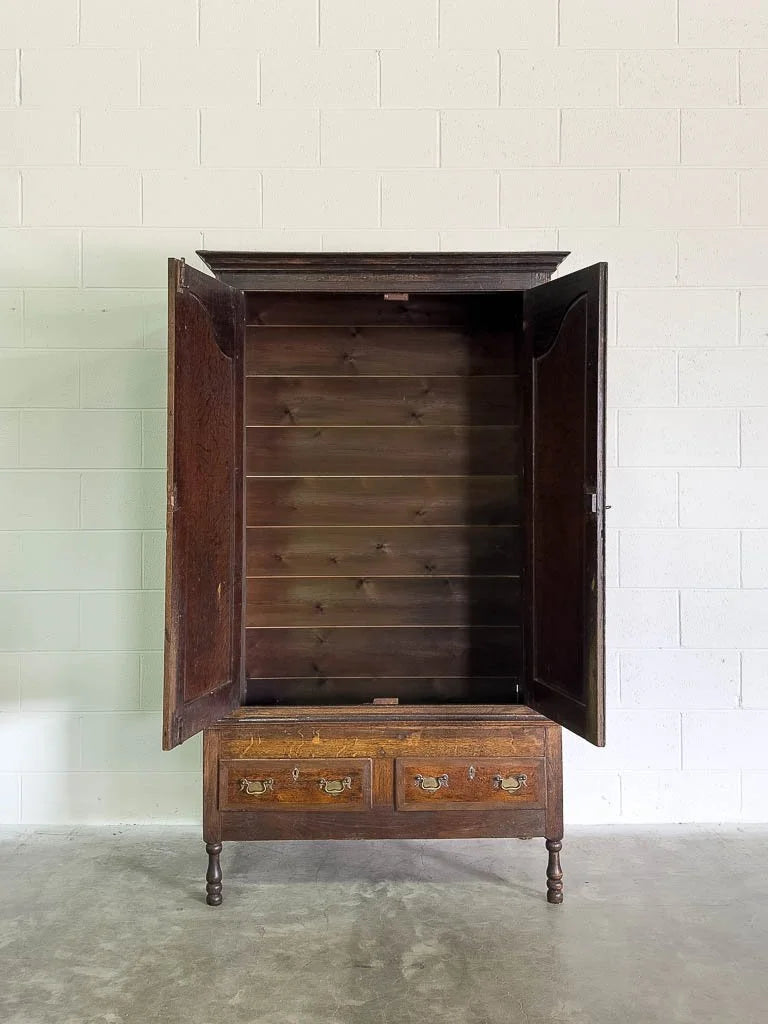 Anitque oak wardrobe on feet