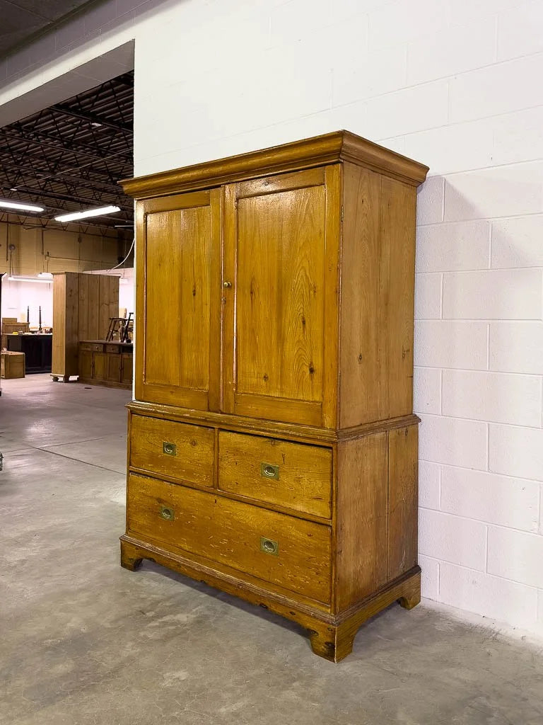 Large English press with campaign handles