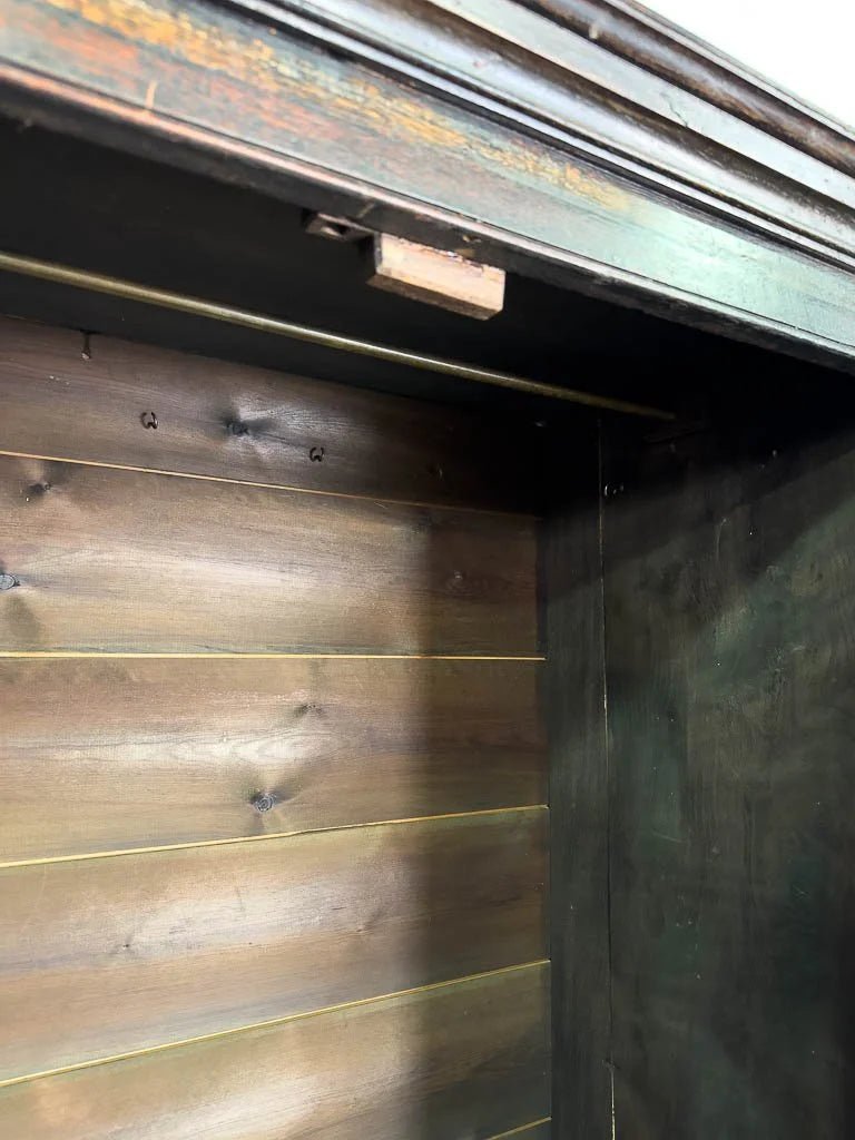 Anitque oak wardrobe on feet - House on Horizon
