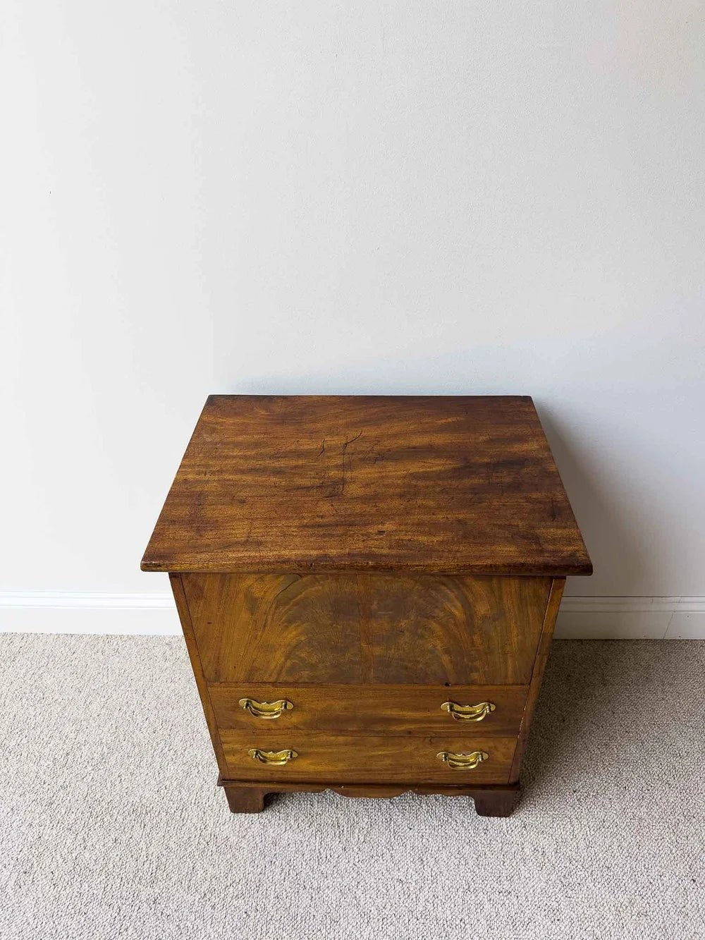 Antique English blanket chest - House on Horizon