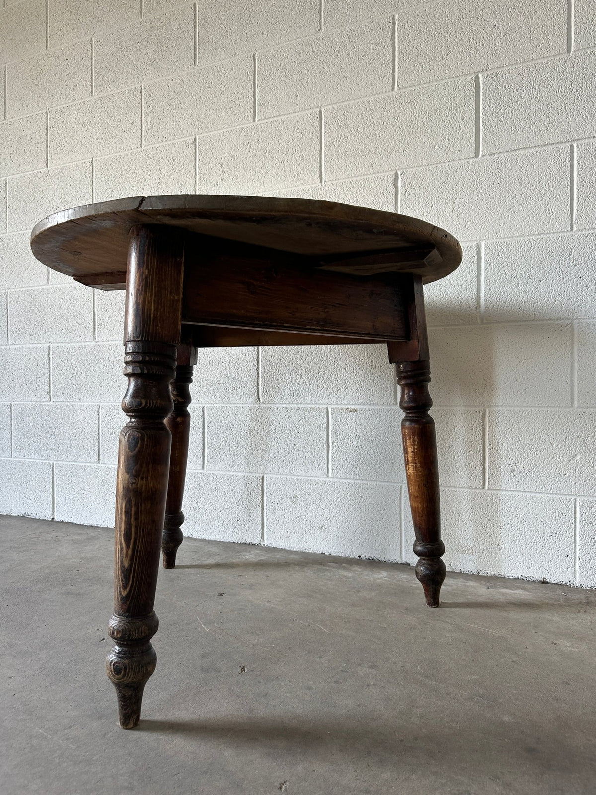 Antique English cricket table - House on Horizon