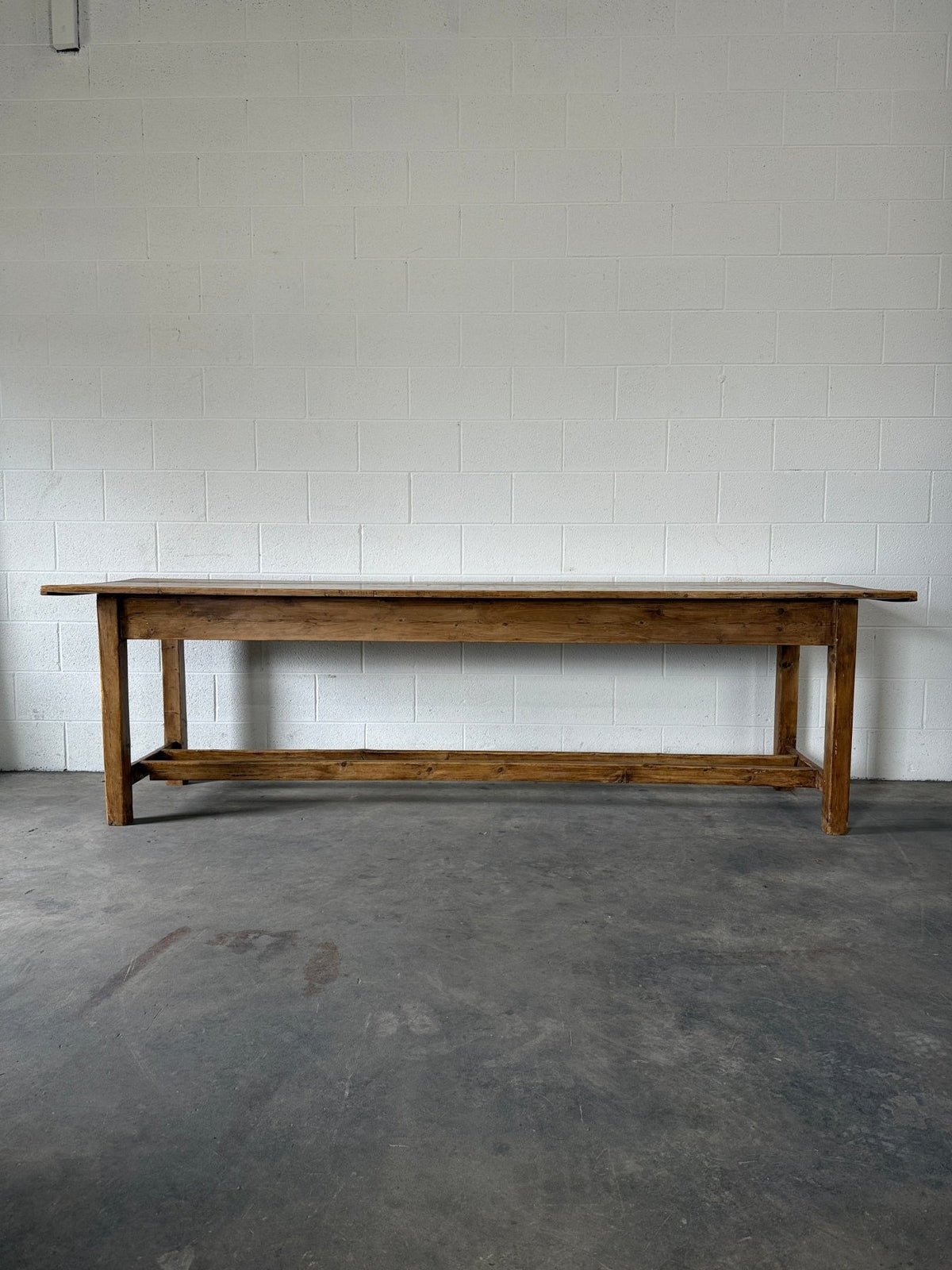 Antique English Dining Table - House on Horizon