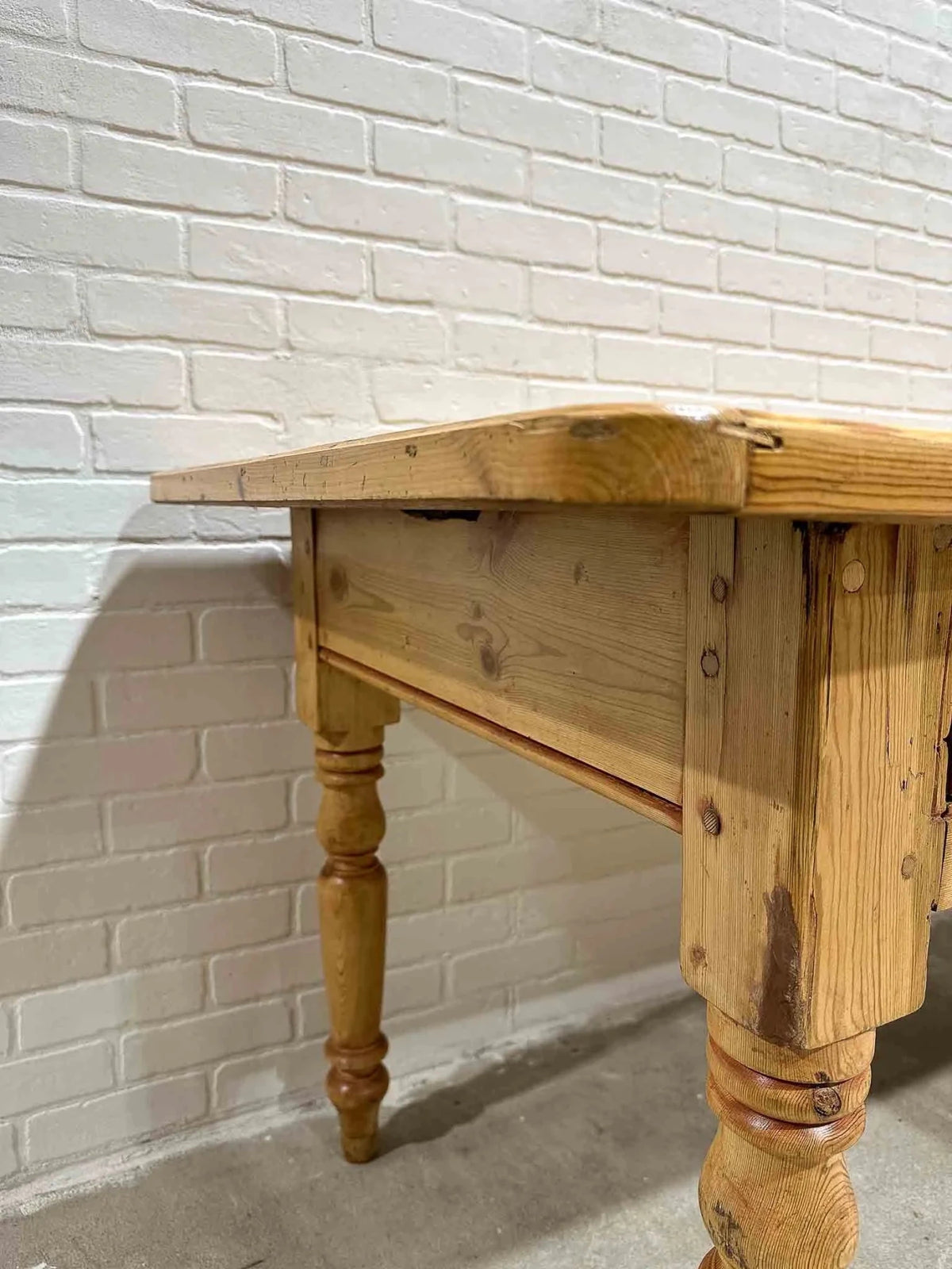 Antique English dining table with two drawers - House on Horizon