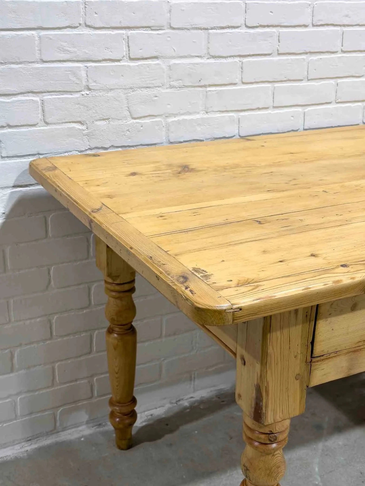 Antique English dining table with two drawers - House on Horizon