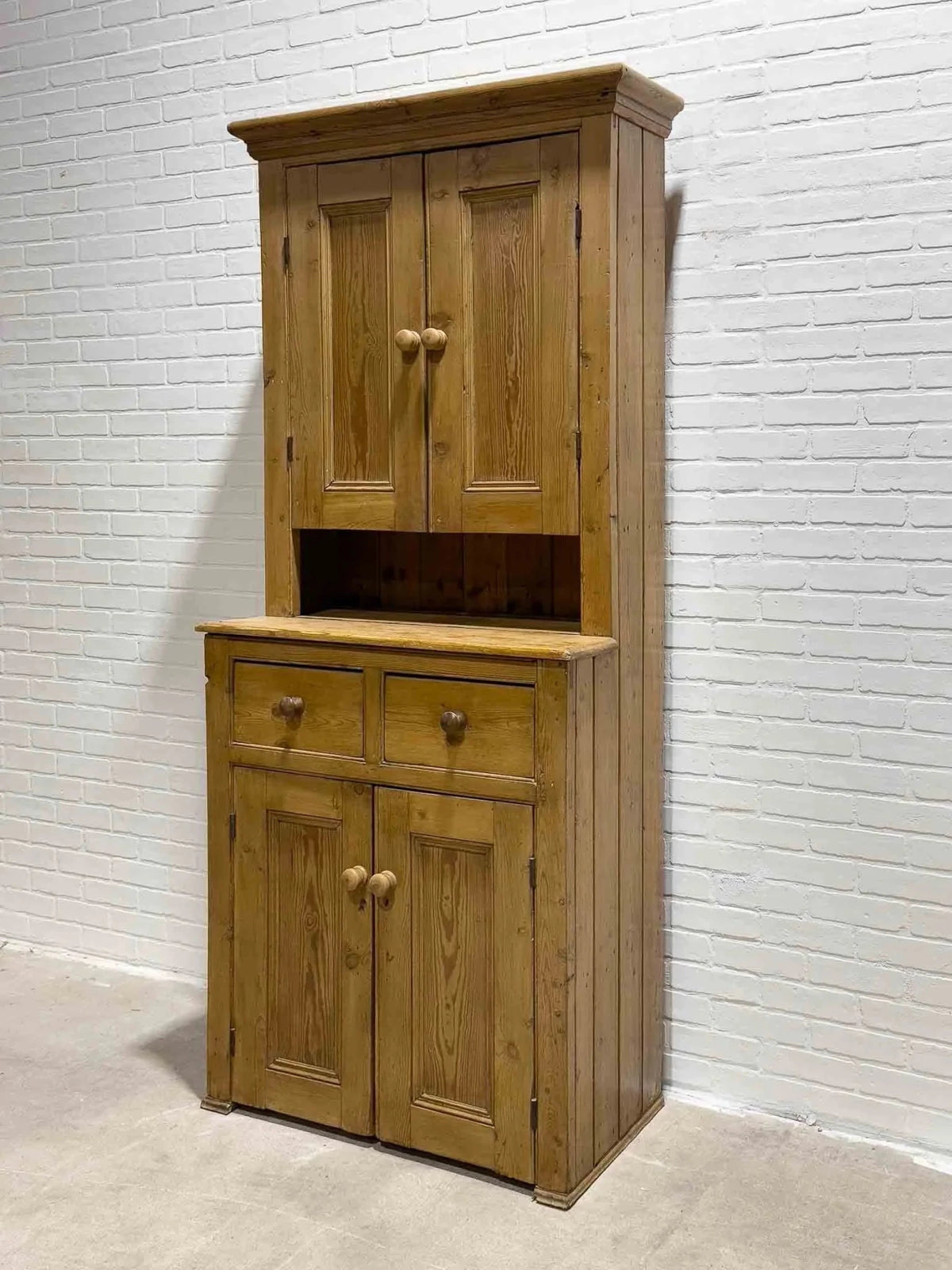 Antique English kitchen hutch - House on Horizon