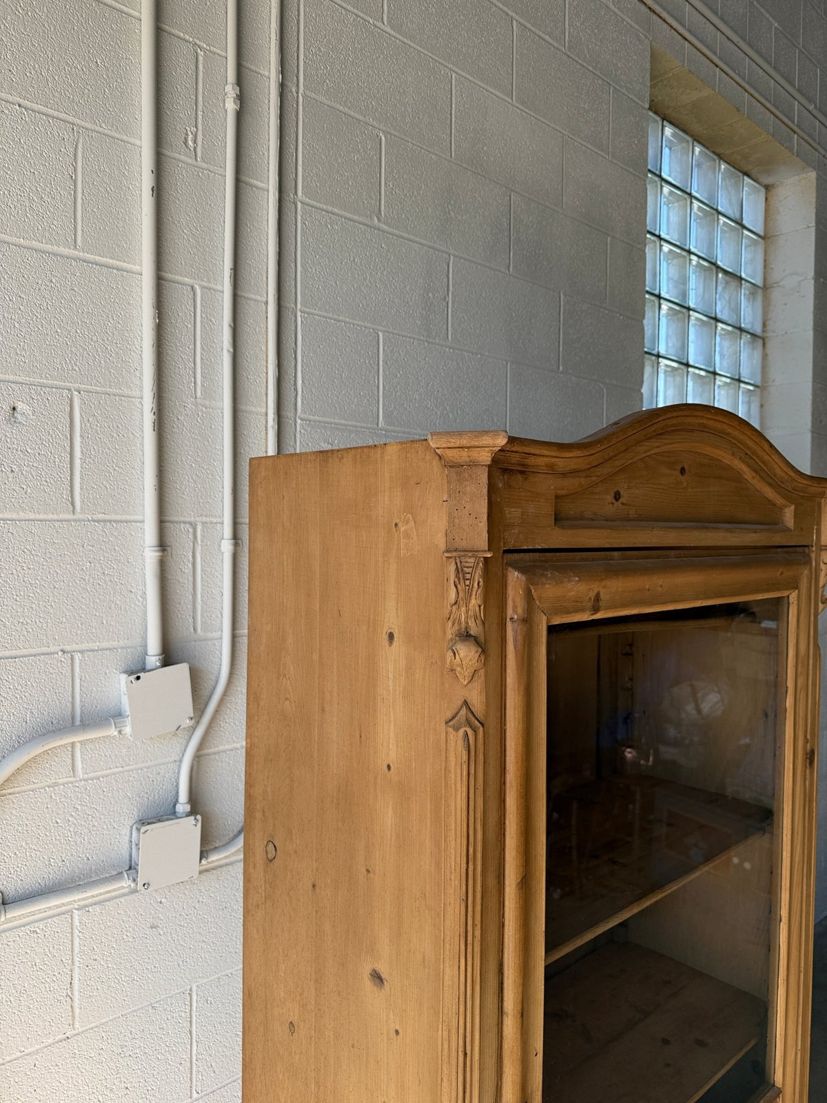 Antique European bookcase - House on Horizon