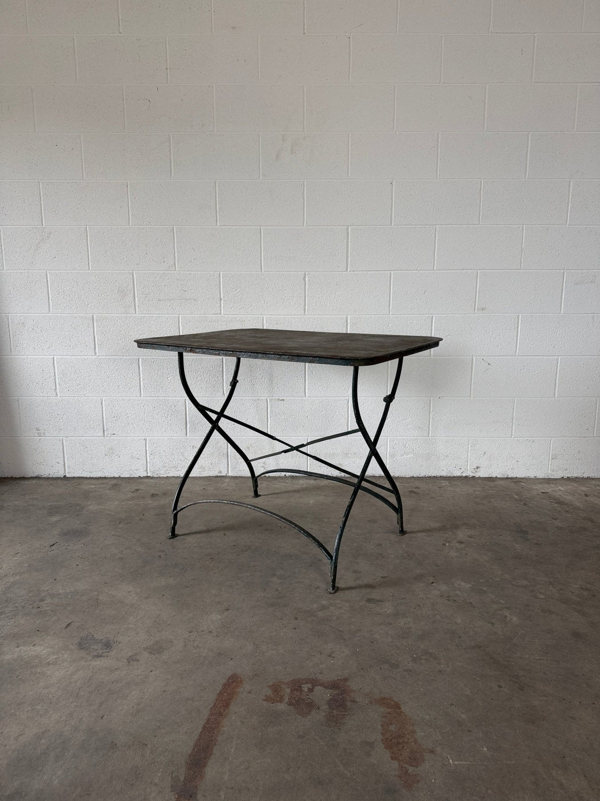 Antique French folding garden table - House on Horizon