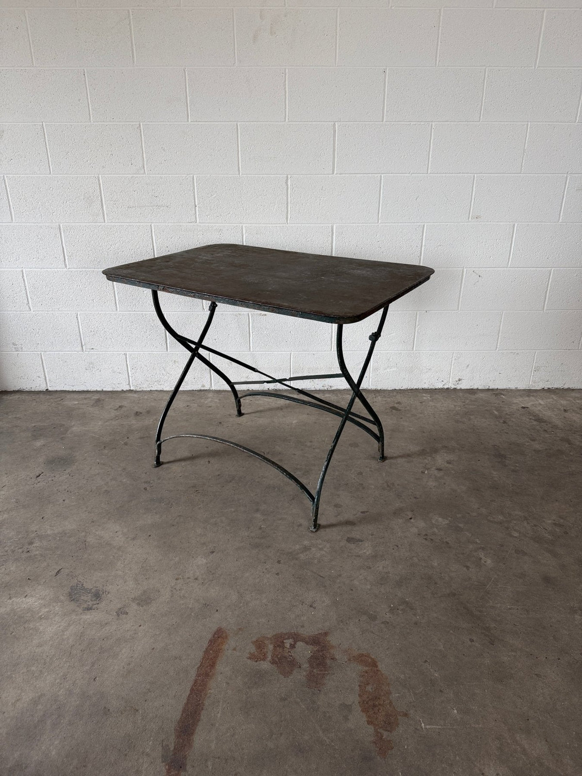 Antique French folding garden table - House on Horizon