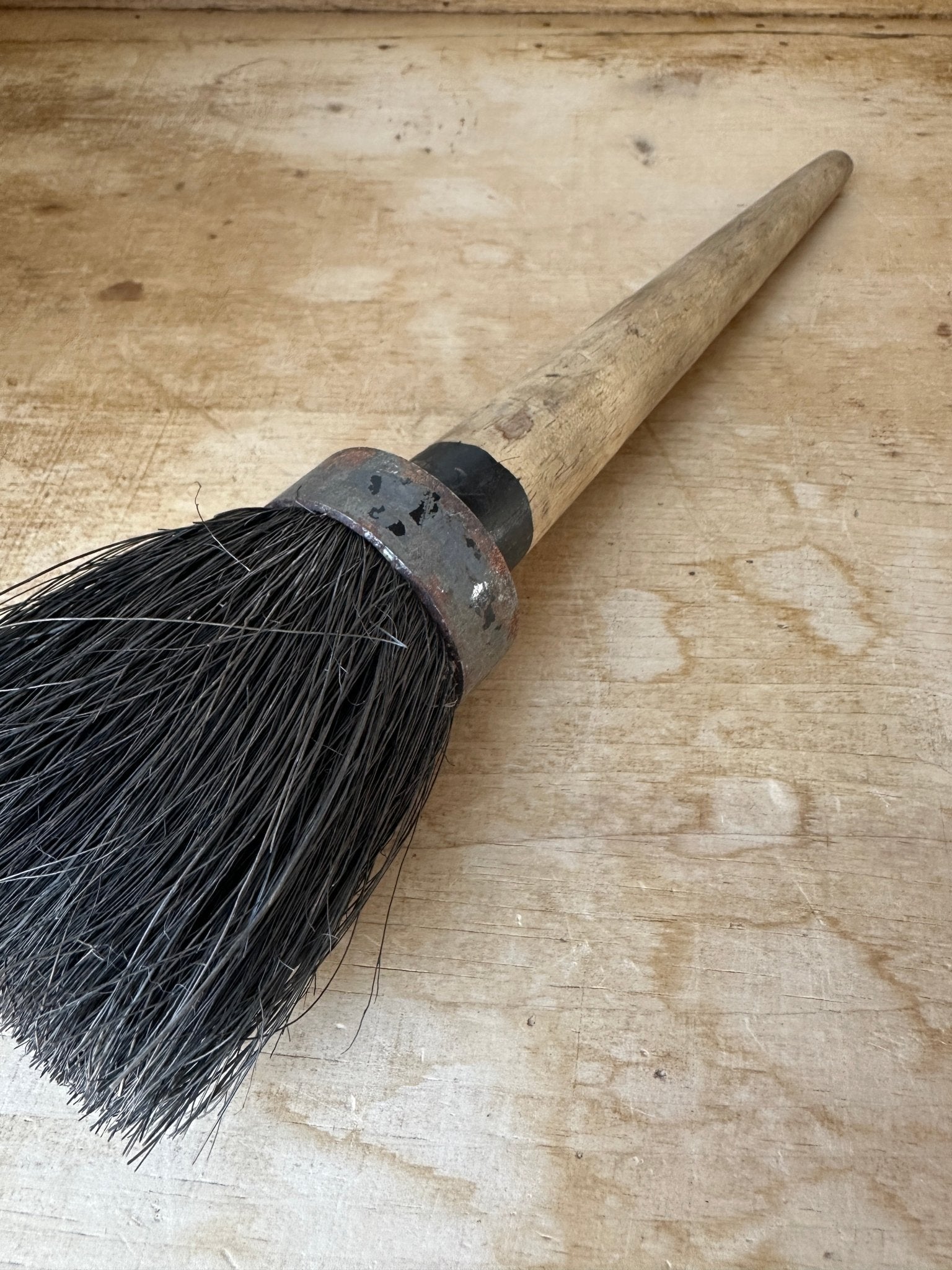 Antique French paintbrush - House on Horizon