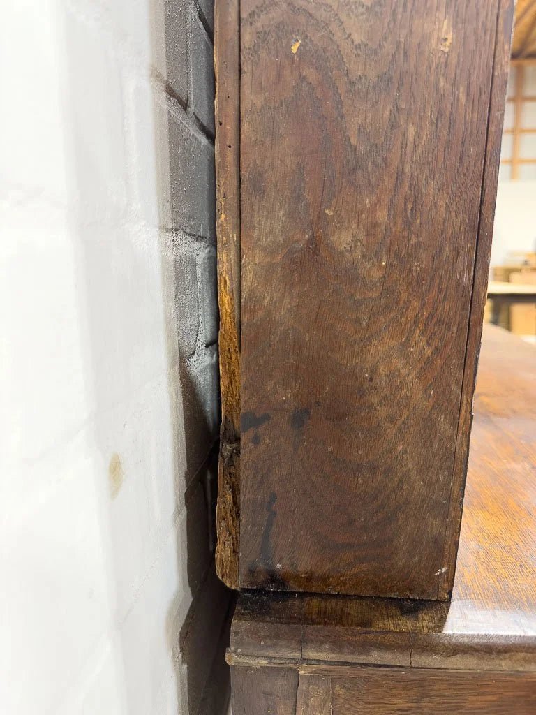 Antique oak kitchen dresser - House on Horizon