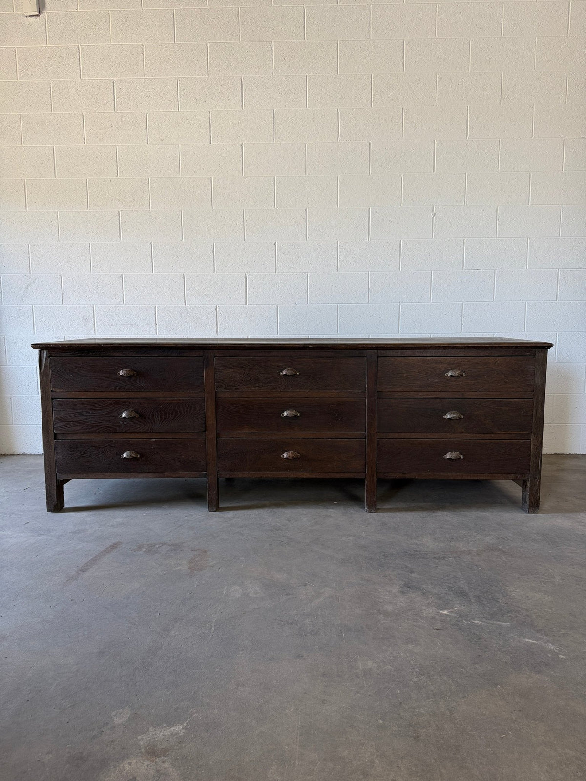 Antique oak sideboard or console - House on Horizon