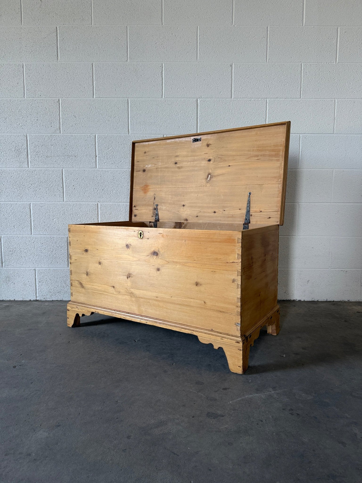 Antique Pine Blanket Box with Bracket Feet - House on Horizon