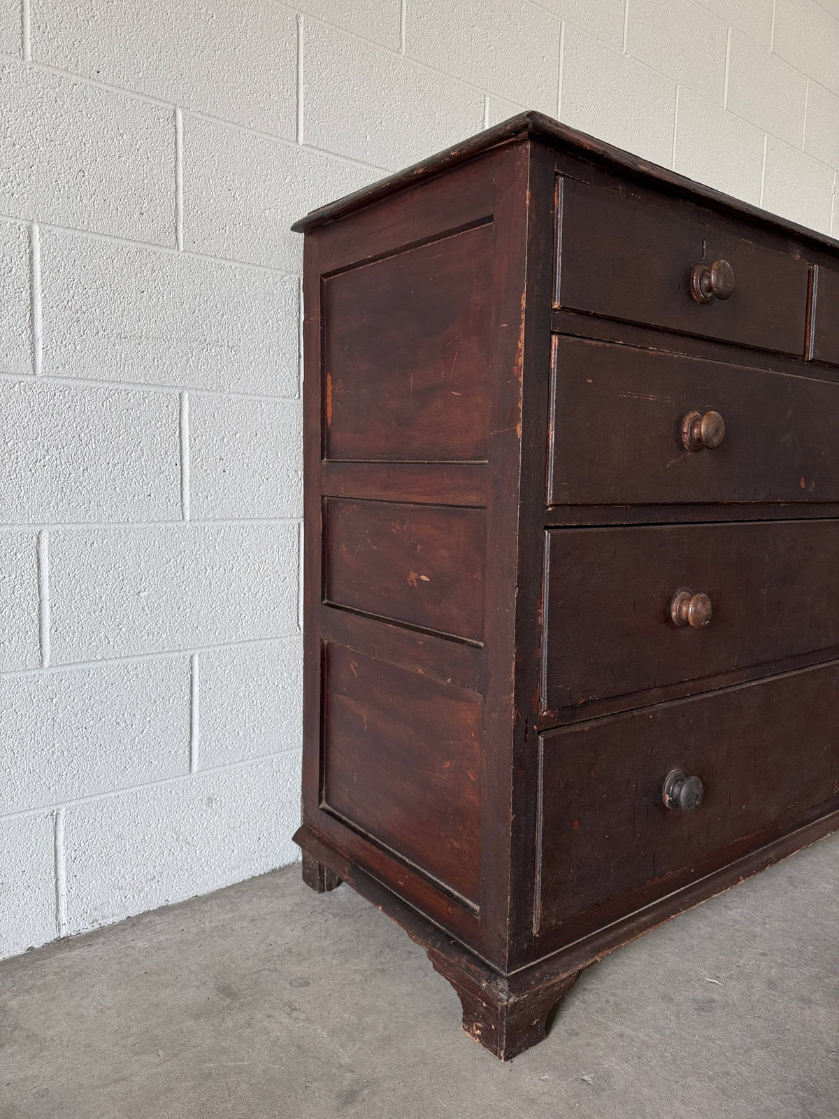 Antique Pine Chest of Drawers with a scumbled finish - House on Horizon