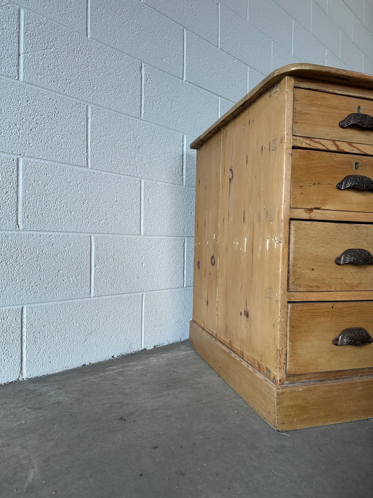 Antique Pine Desk - House on Horizon