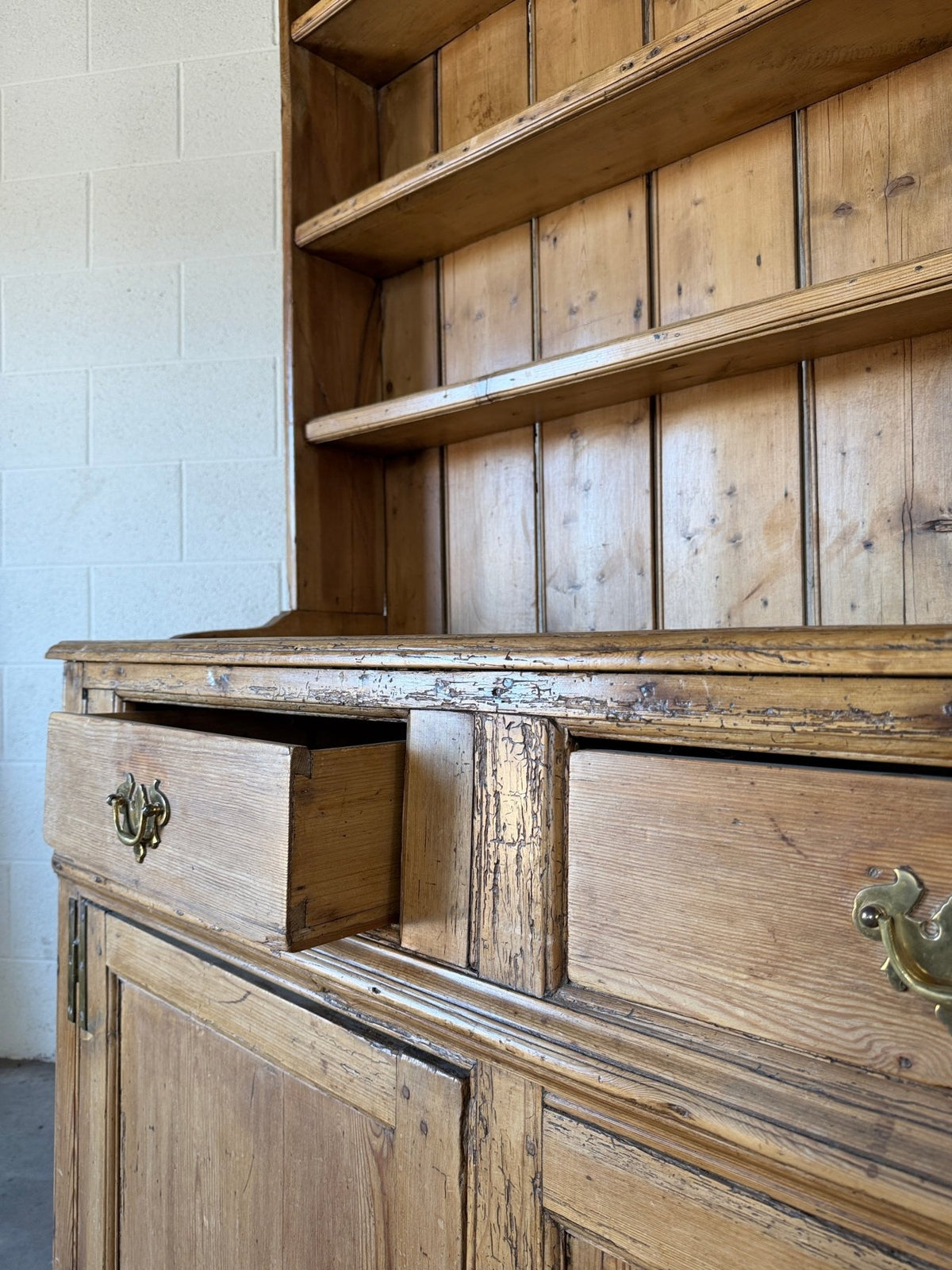 Antique pine kitchen dresser - House on Horizon