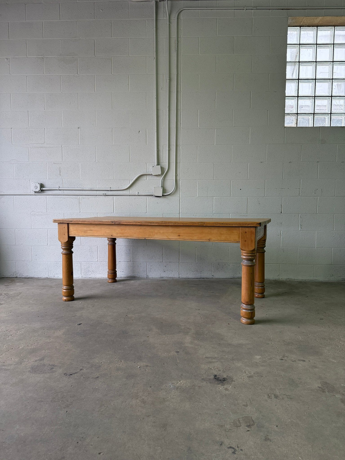 Antique pine kitchen or dining table - House on Horizon