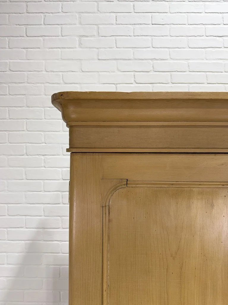 Antique pine wardrobe - House on Horizon