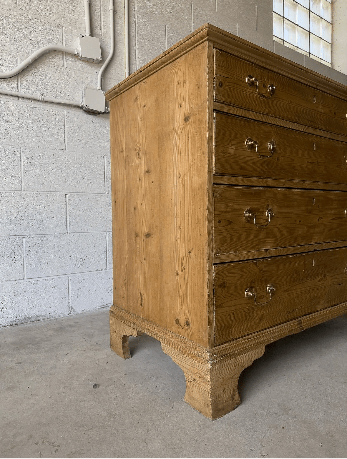 Beautiful English pine dresser with brass handles - House on Horizon