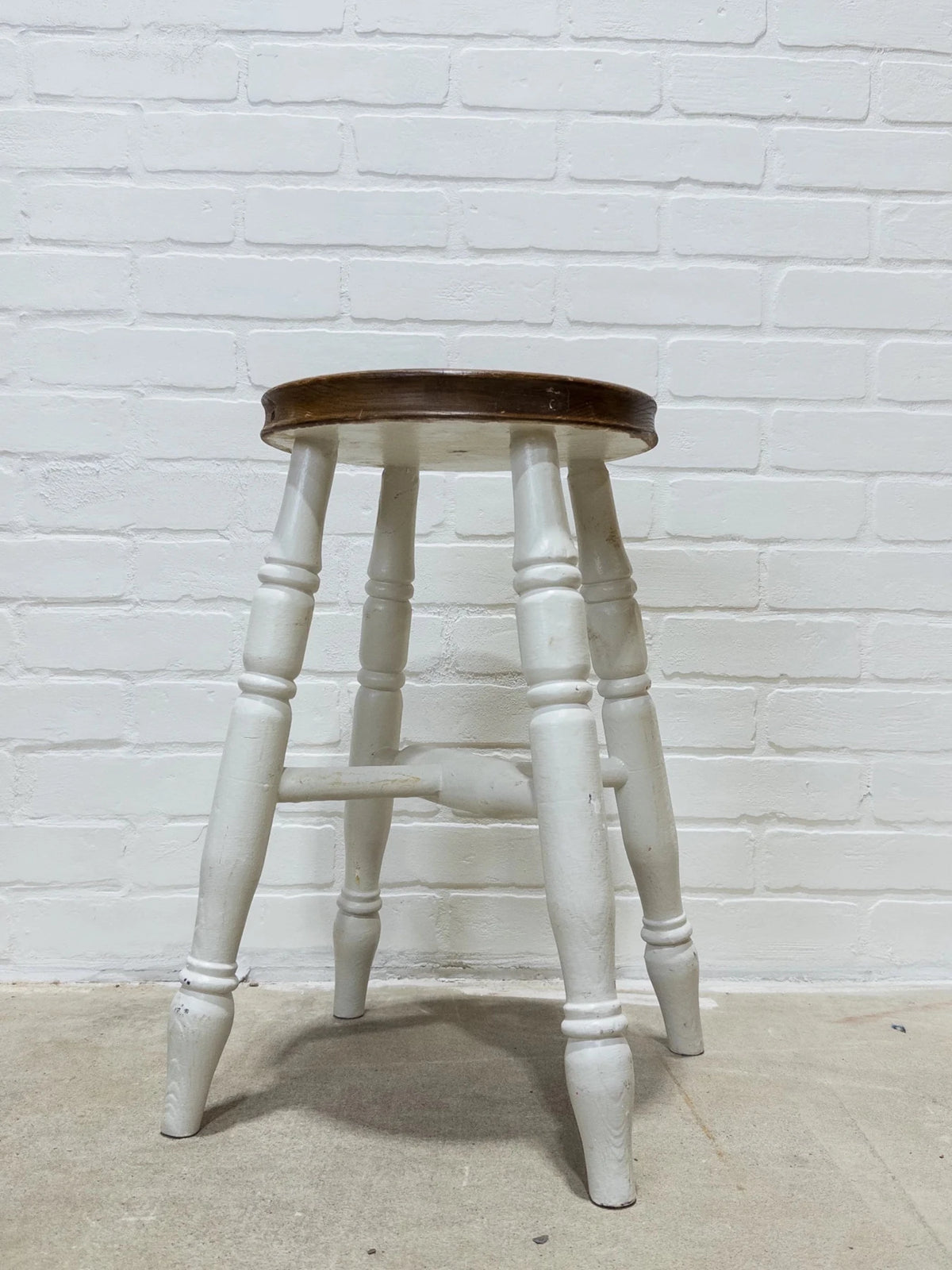 English antique stool 12 - House on Horizon